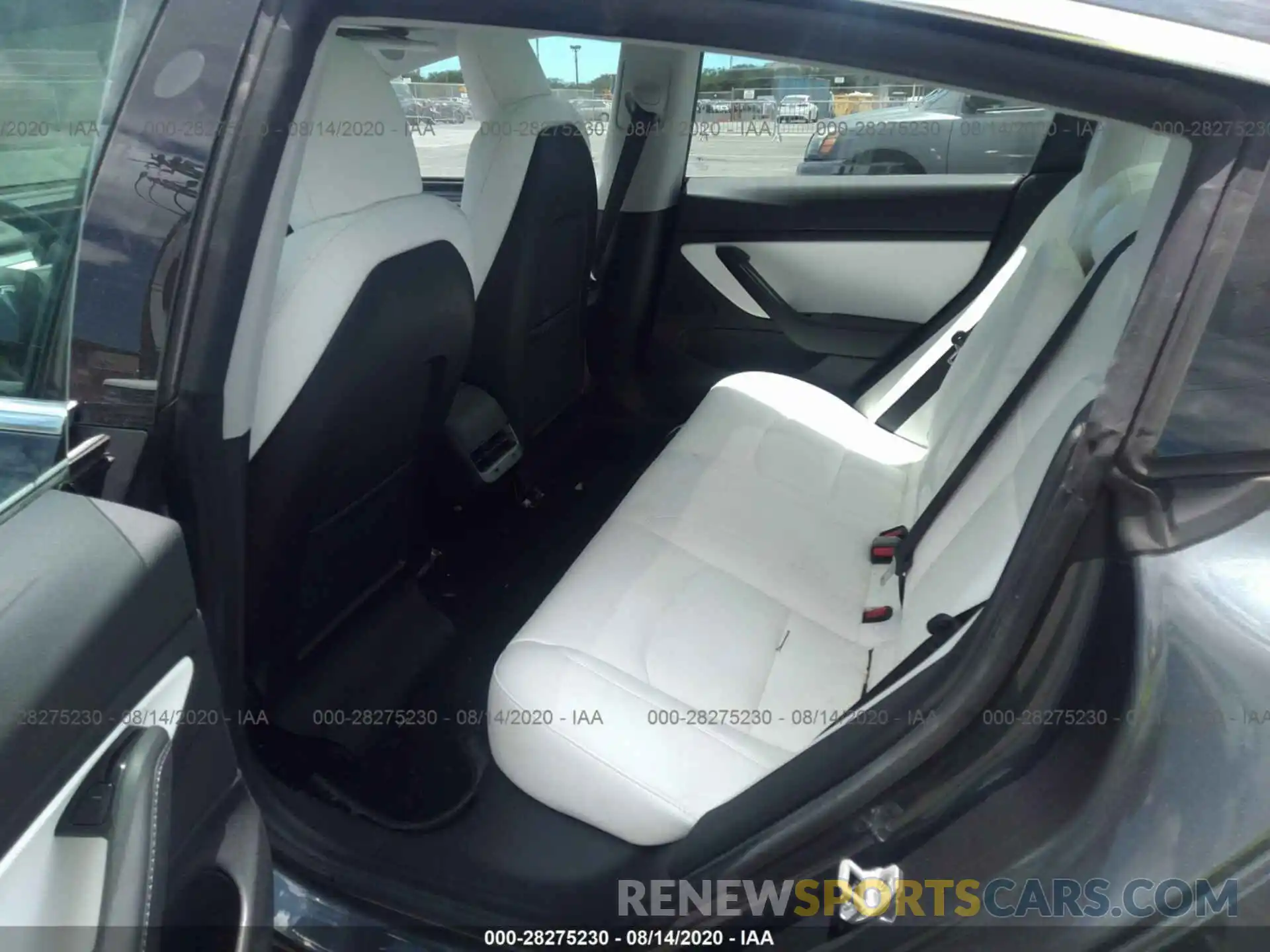 8 Photograph of a damaged car 5YJ3E1EA2KF332645 TESLA MODEL 3 2019