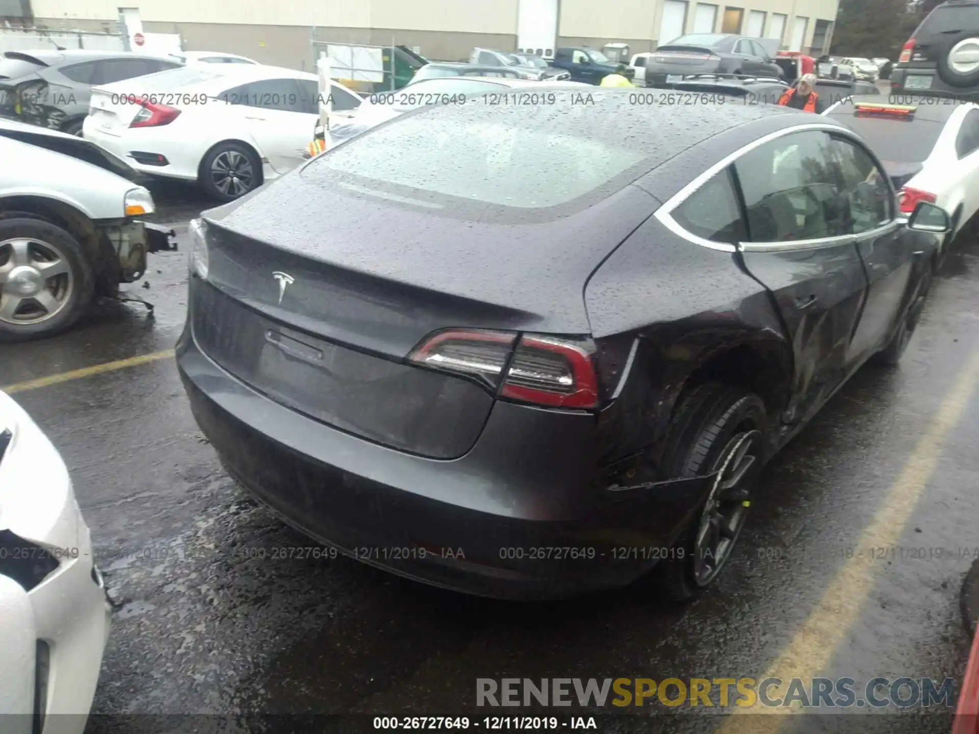 4 Photograph of a damaged car 5YJ3E1EA2KF396295 TESLA MODEL 3 2019