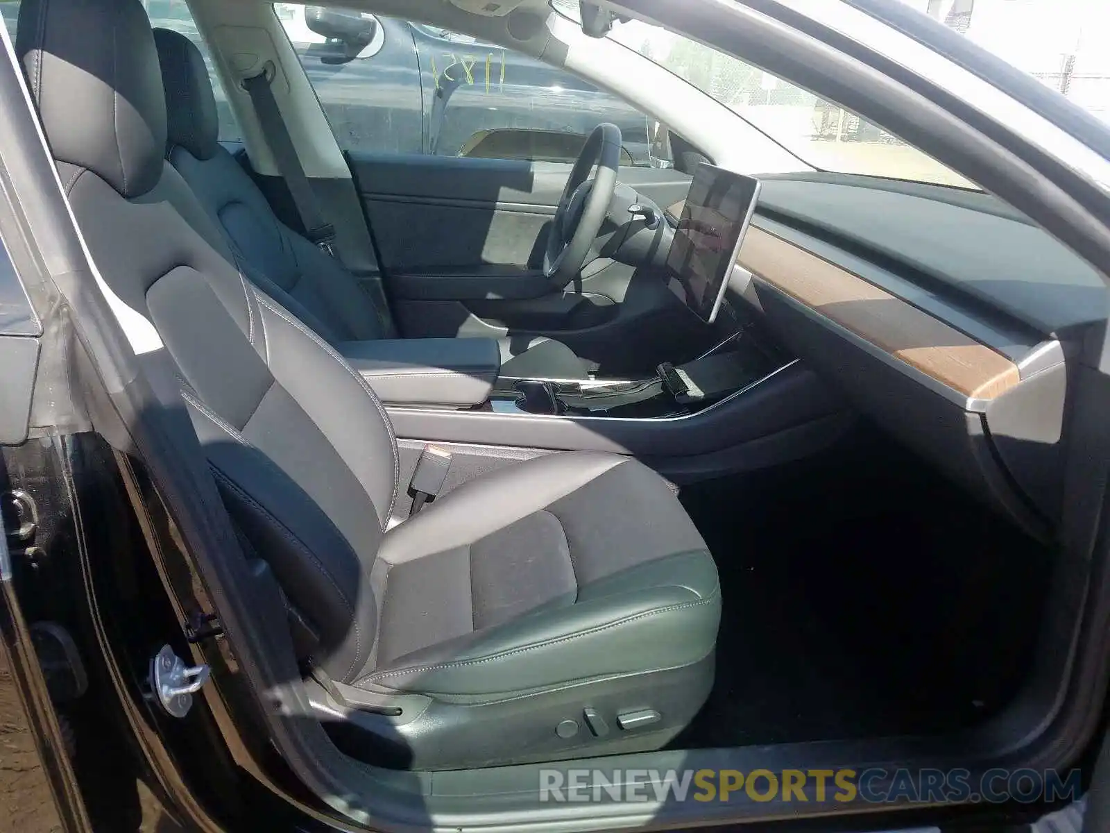 5 Photograph of a damaged car 5YJ3E1EA2KF397804 TESLA MODEL 3 2019