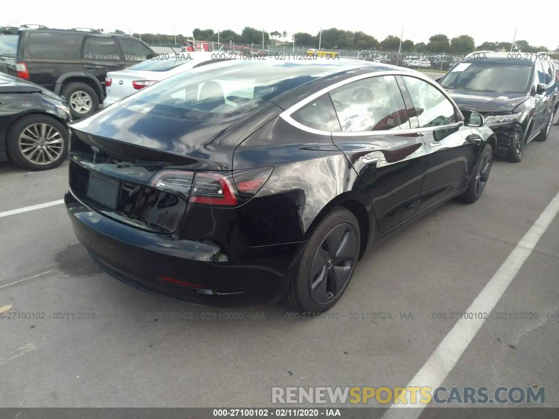 4 Photograph of a damaged car 5YJ3E1EA2KF398323 TESLA MODEL 3 2019