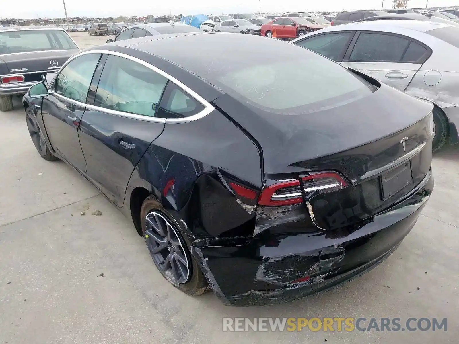 3 Photograph of a damaged car 5YJ3E1EA2KF398936 TESLA MODEL 3 2019