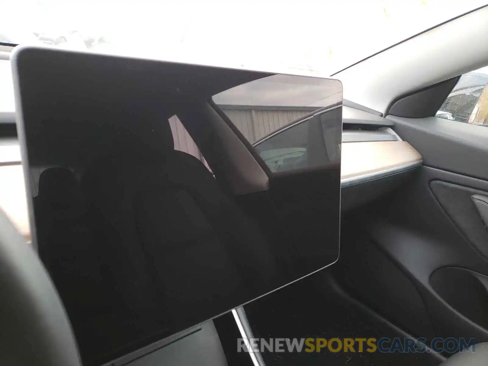 8 Photograph of a damaged car 5YJ3E1EA2KF399973 TESLA MODEL 3 2019