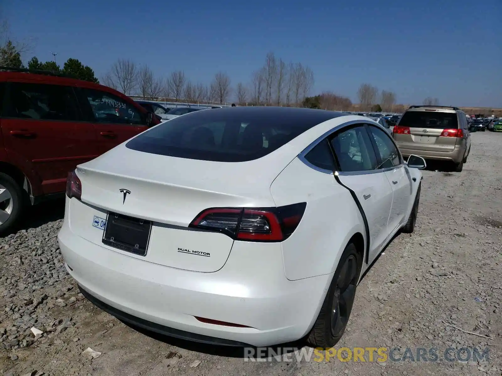 4 Photograph of a damaged car 5YJ3E1EA2KF401348 TESLA MODEL 3 2019