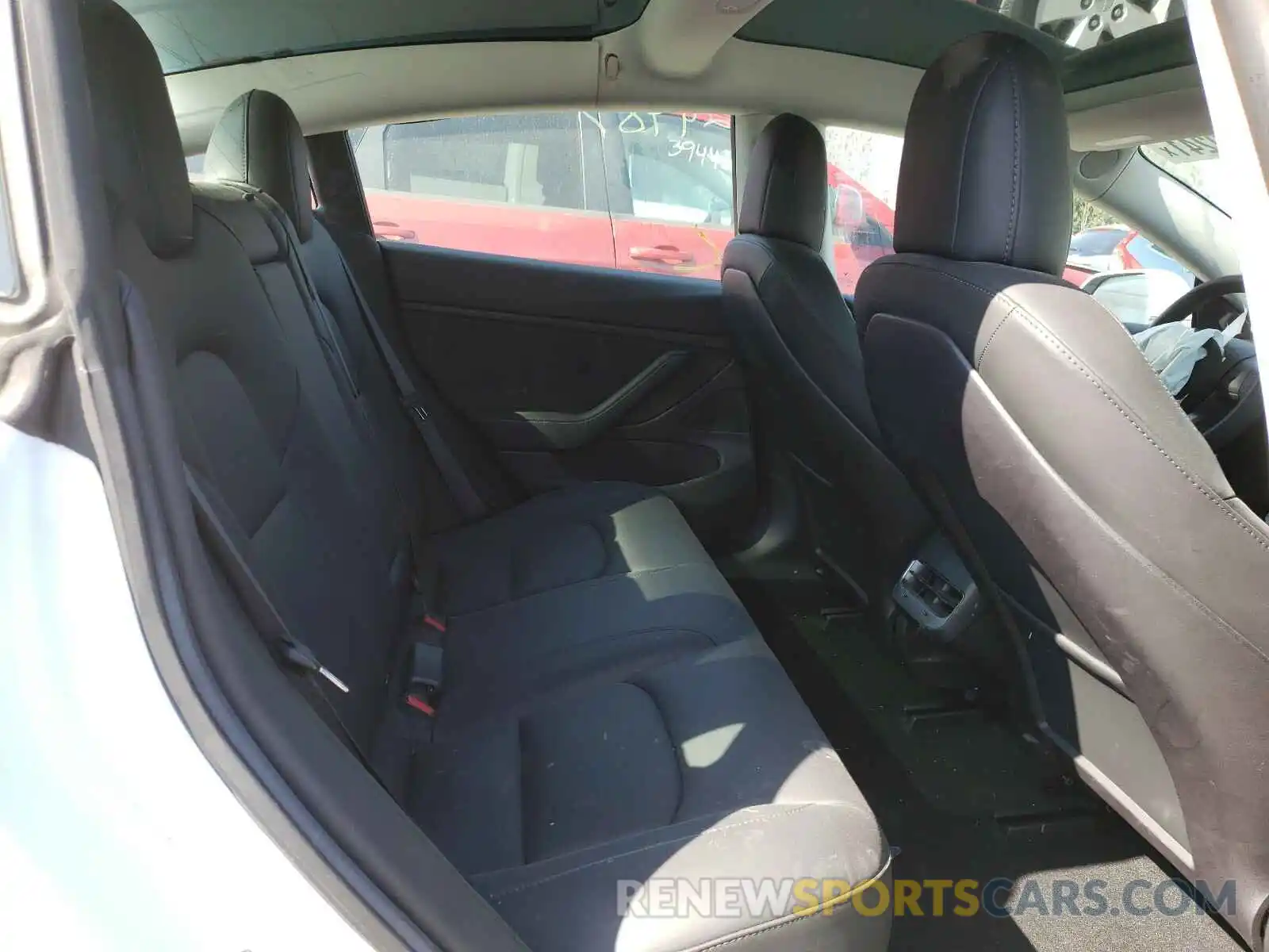 6 Photograph of a damaged car 5YJ3E1EA2KF401348 TESLA MODEL 3 2019