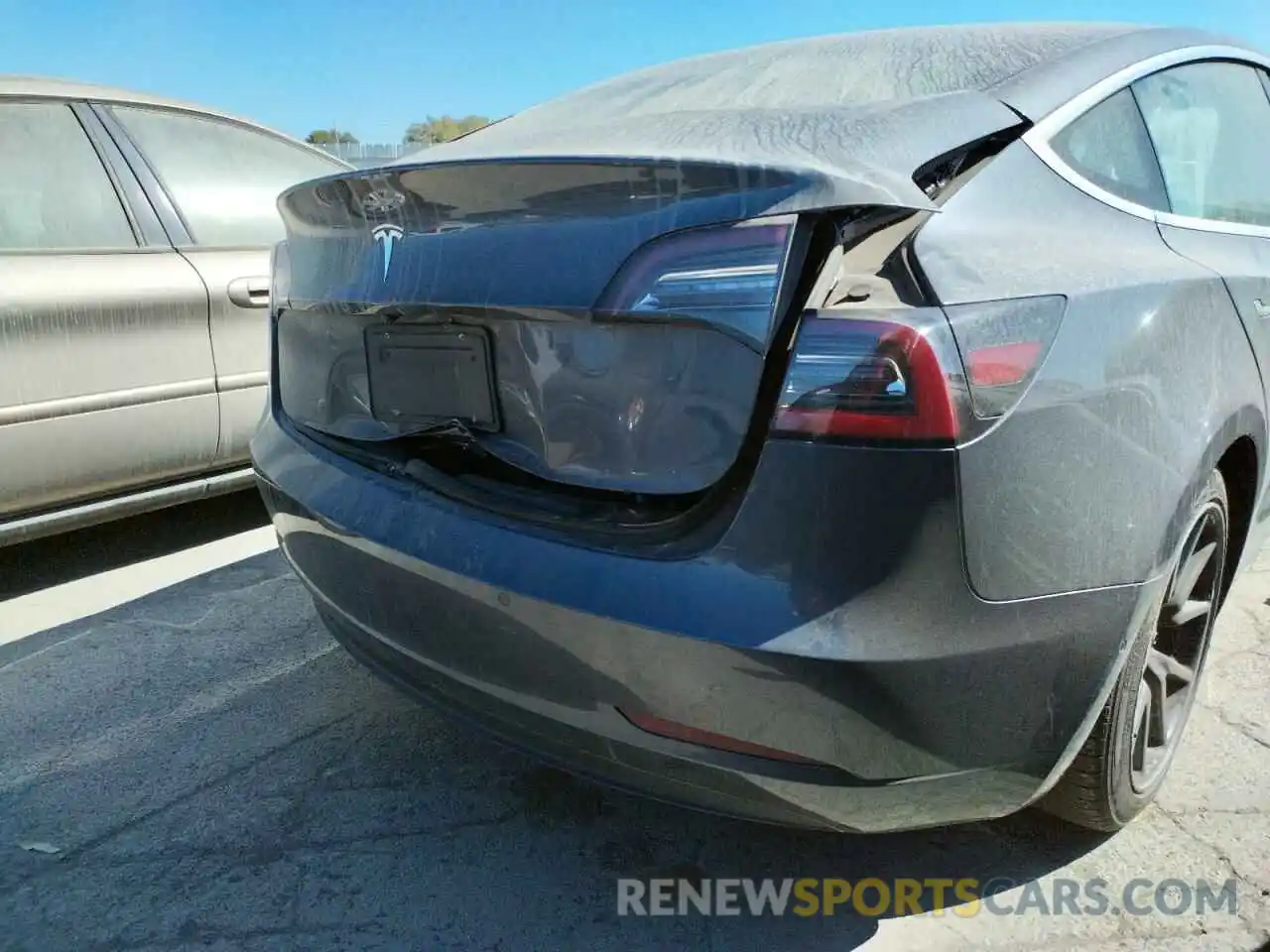 9 Photograph of a damaged car 5YJ3E1EA2KF411152 TESLA MODEL 3 2019