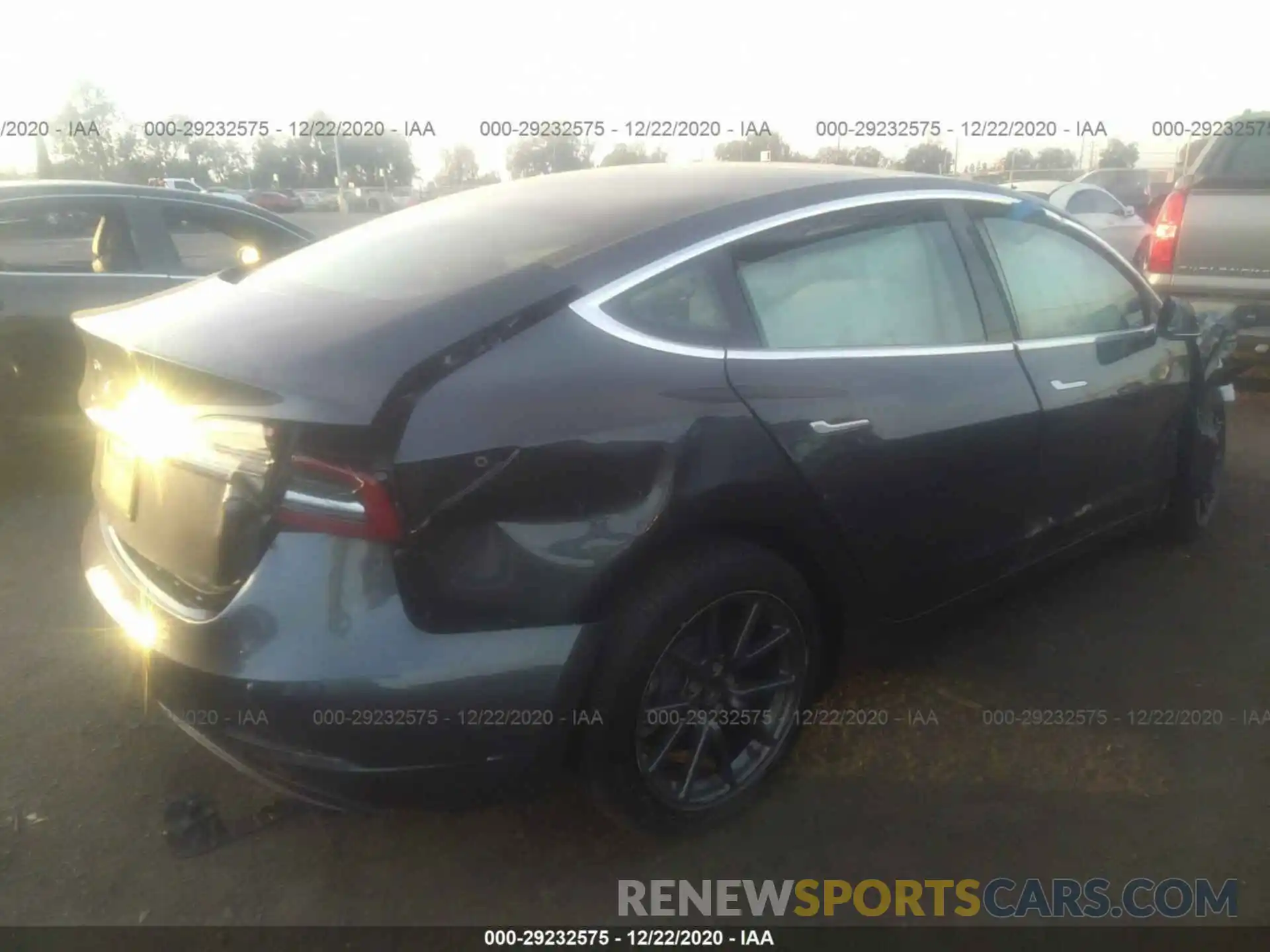 4 Photograph of a damaged car 5YJ3E1EA2KF421177 TESLA MODEL 3 2019