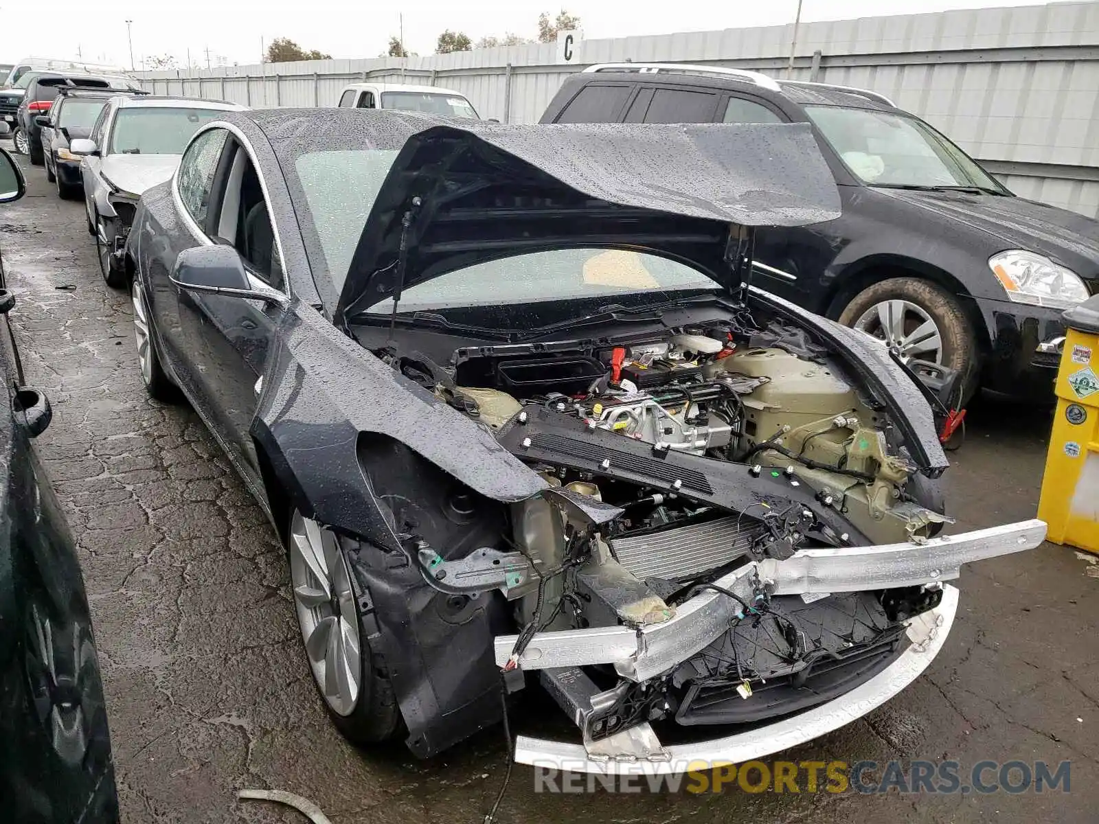 1 Photograph of a damaged car 5YJ3E1EA2KF447293 TESLA MODEL 3 2019
