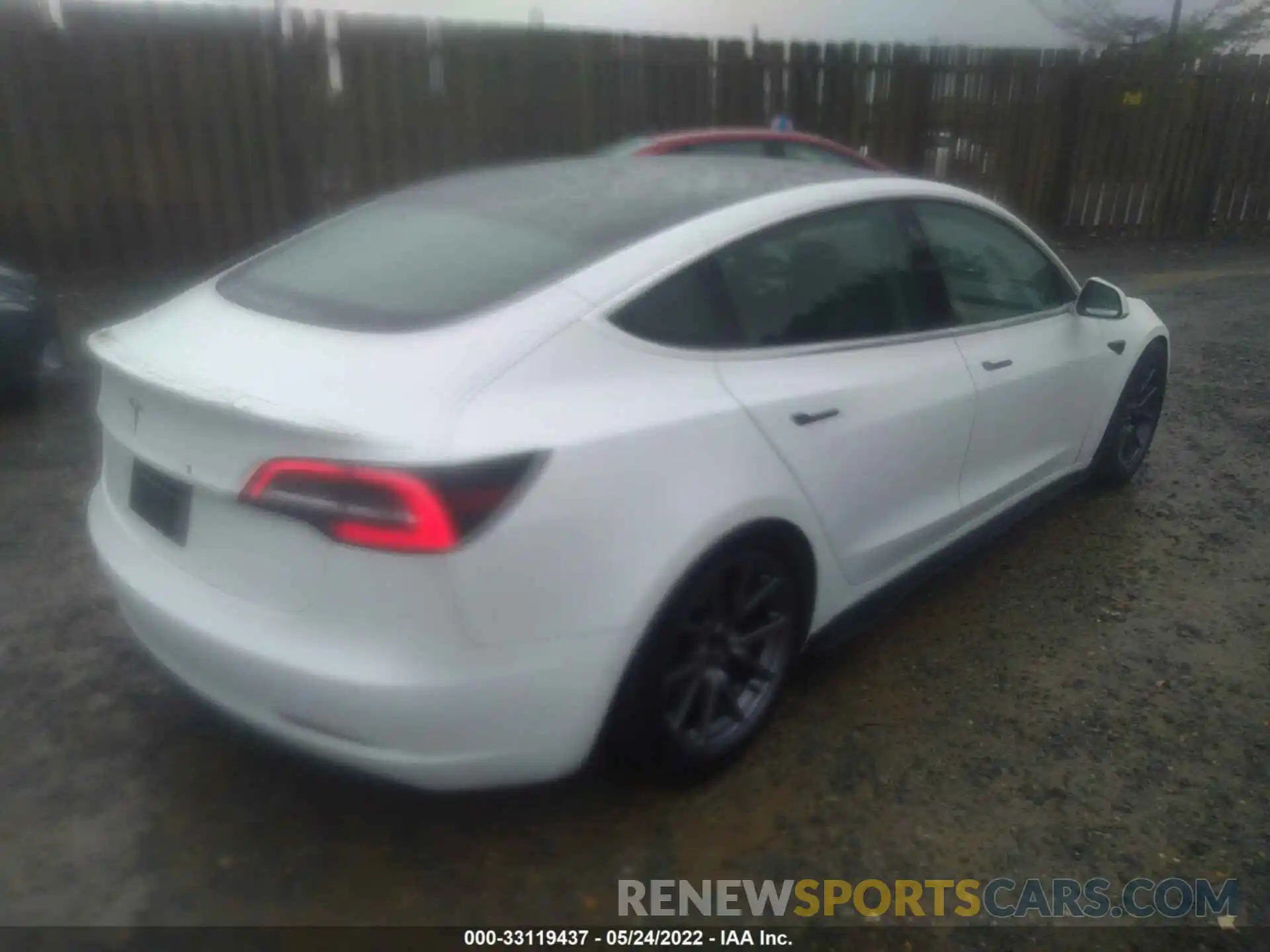 4 Фотография поврежденного автомобиля 5YJ3E1EA2KF483727 TESLA MODEL 3 2019