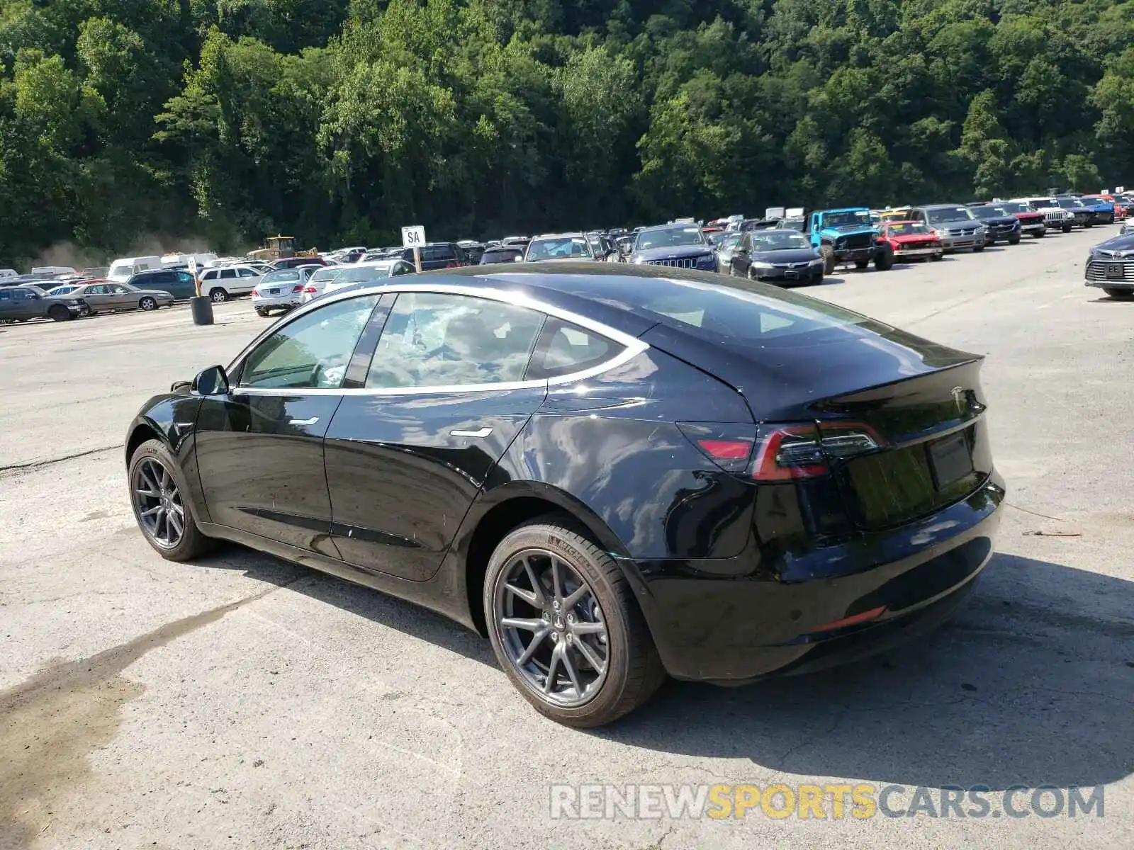 3 Photograph of a damaged car 5YJ3E1EA2KF484277 TESLA MODEL 3 2019