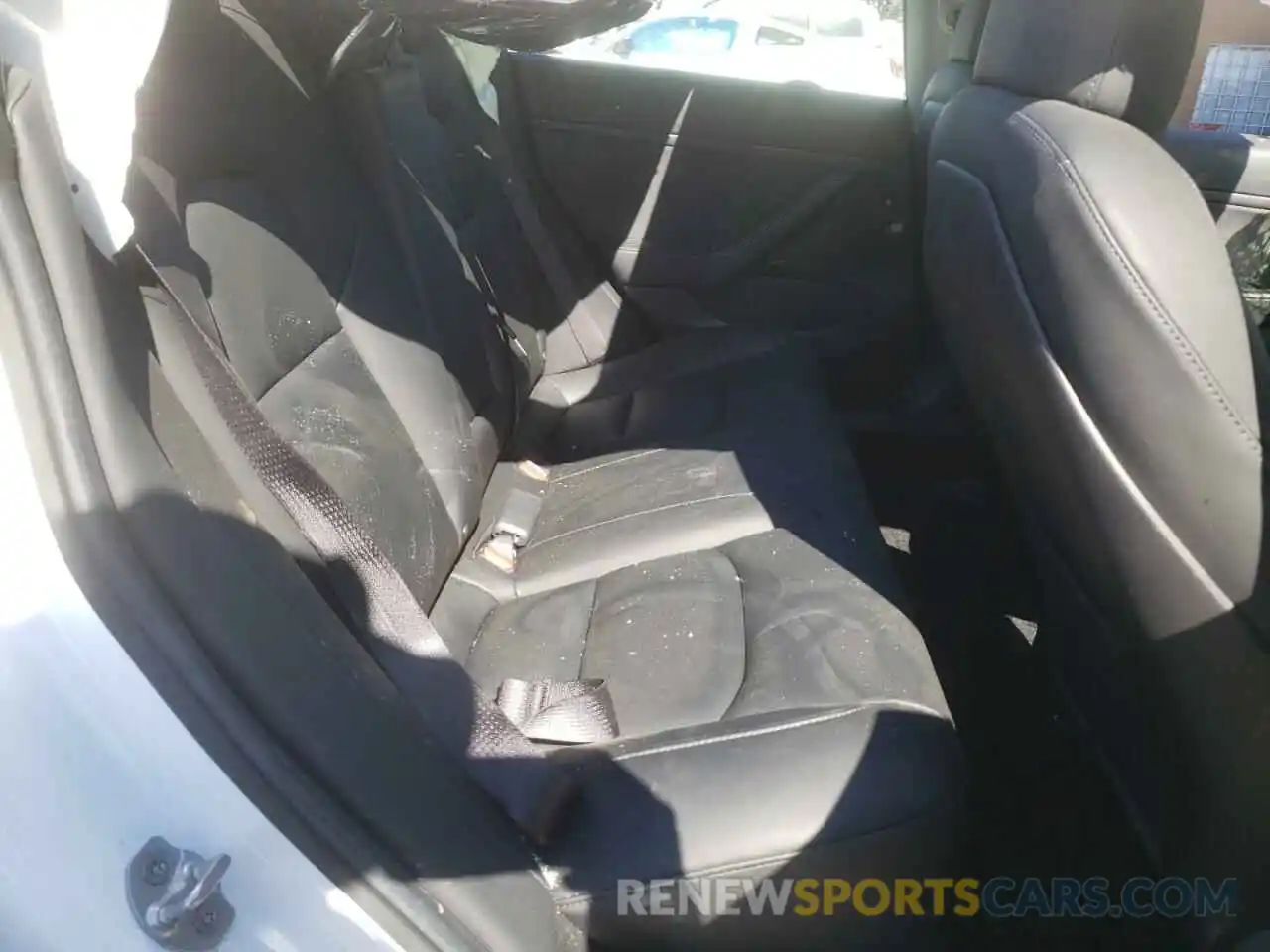 6 Photograph of a damaged car 5YJ3E1EA2KF485266 TESLA MODEL 3 2019