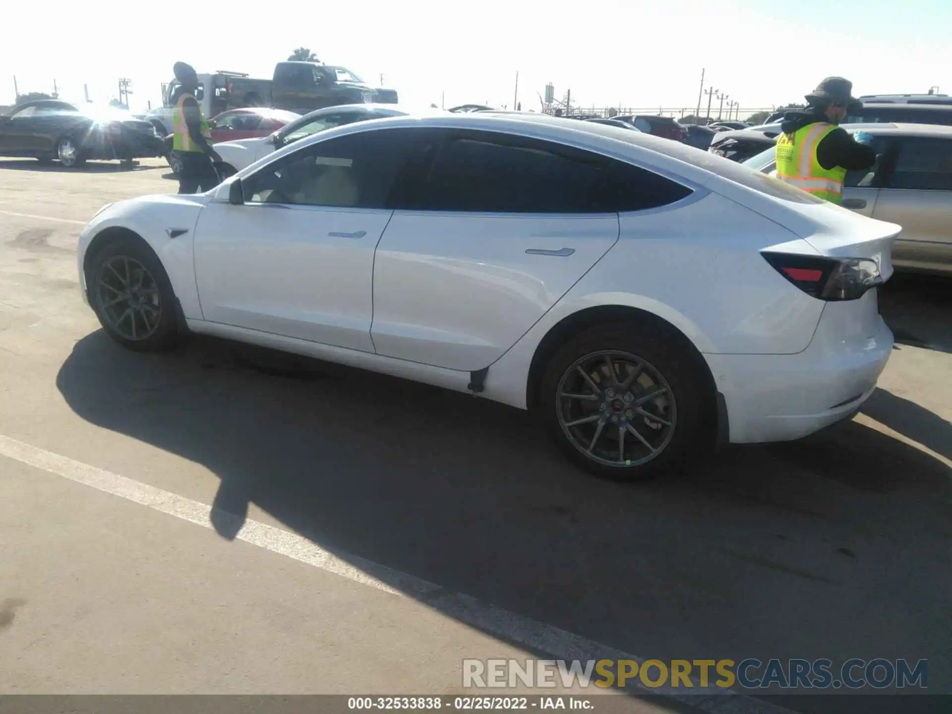 3 Photograph of a damaged car 5YJ3E1EA2KF485817 TESLA MODEL 3 2019