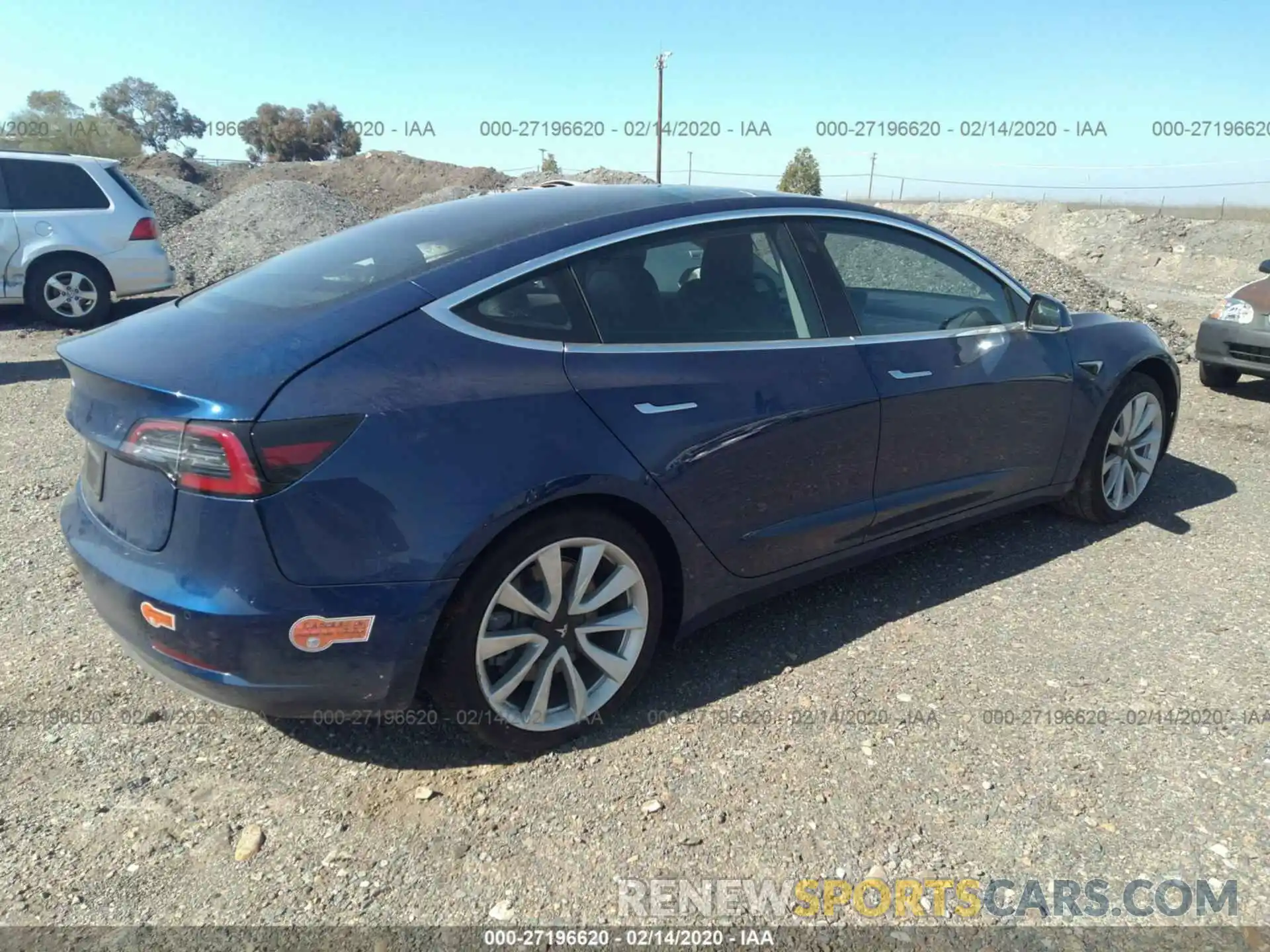 4 Photograph of a damaged car 5YJ3E1EA2KF495392 TESLA MODEL 3 2019