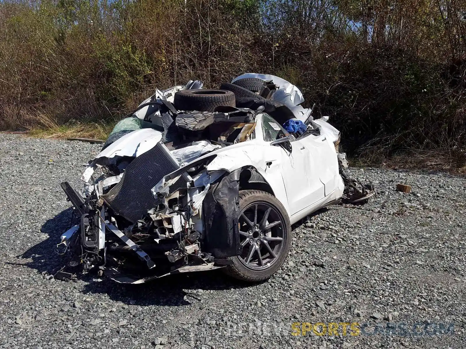 2 Photograph of a damaged car 5YJ3E1EA2KF514863 TESLA MODEL 3 2019