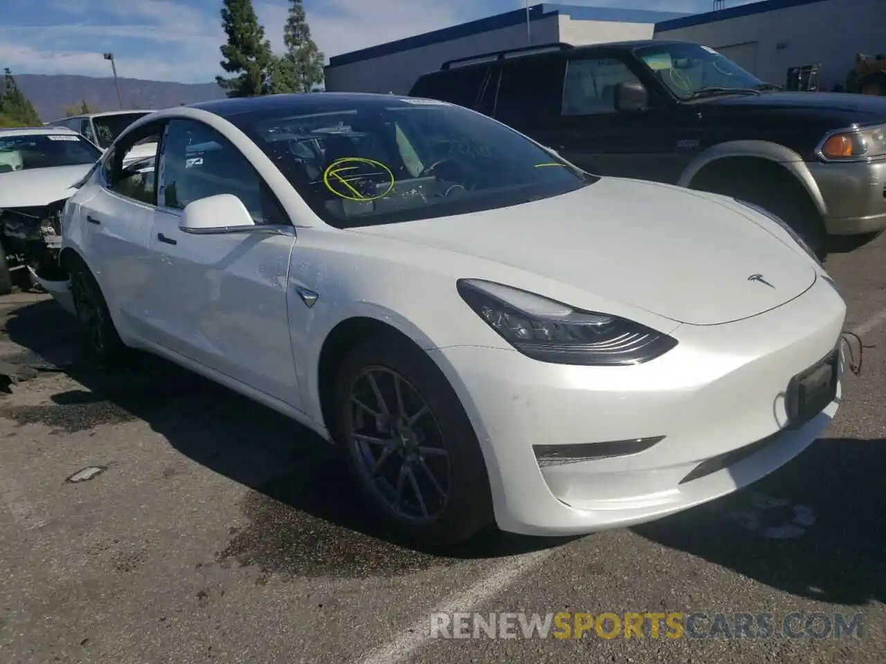 1 Photograph of a damaged car 5YJ3E1EA3KF208402 TESLA MODEL 3 2019