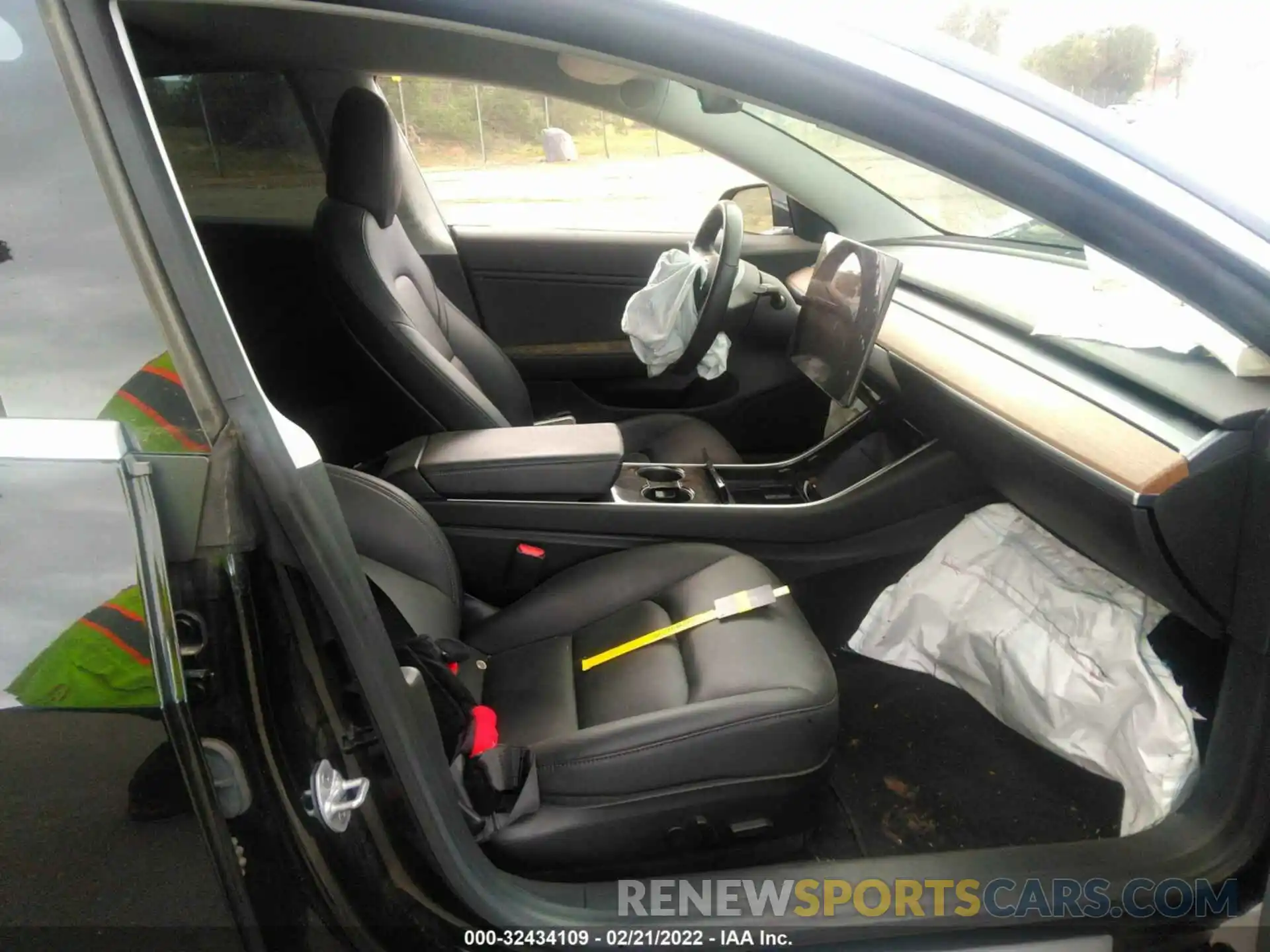 5 Photograph of a damaged car 5YJ3E1EA3KF297422 TESLA MODEL 3 2019