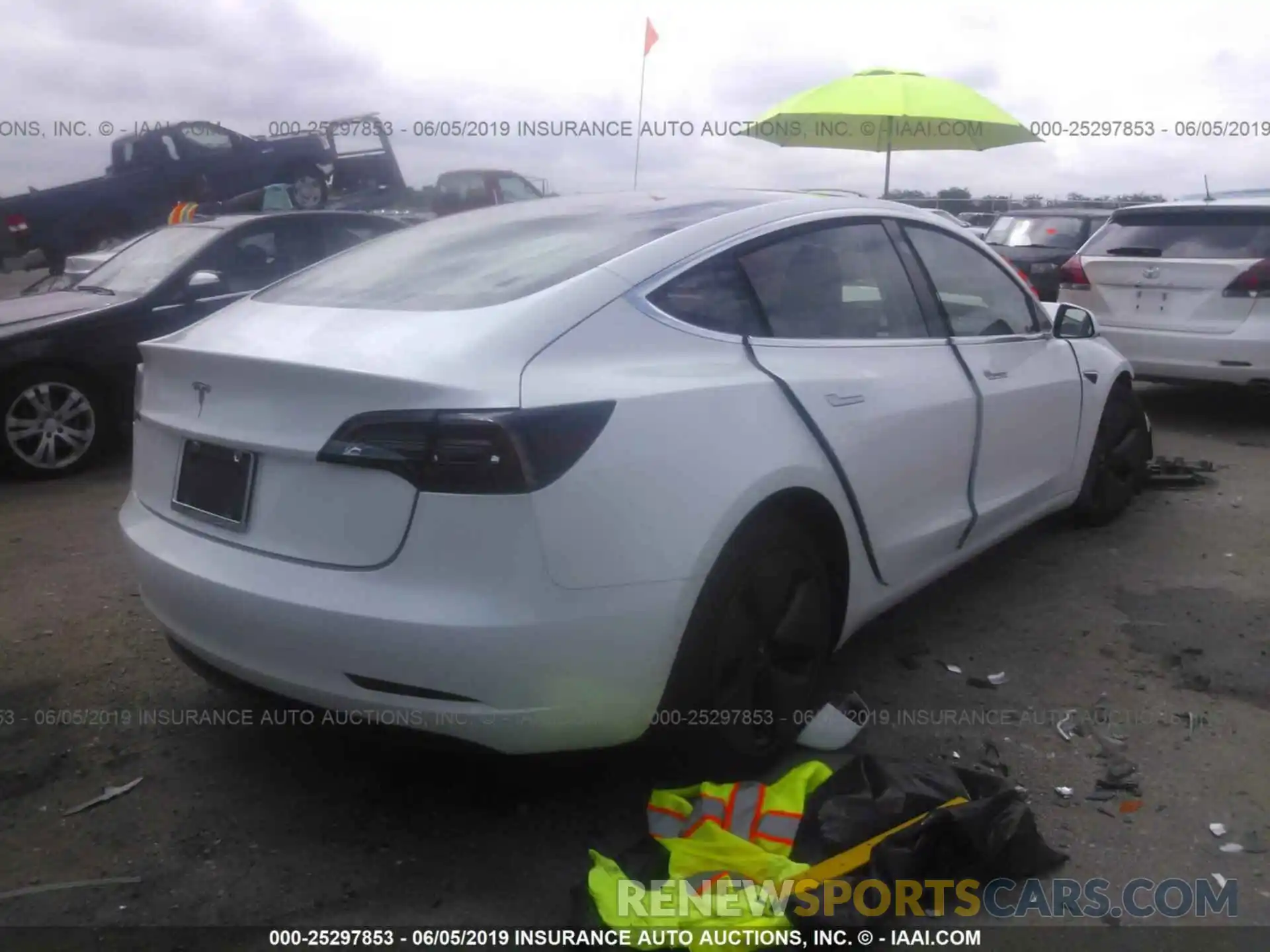 4 Photograph of a damaged car 5YJ3E1EA3KF300111 TESLA MODEL 3 2019