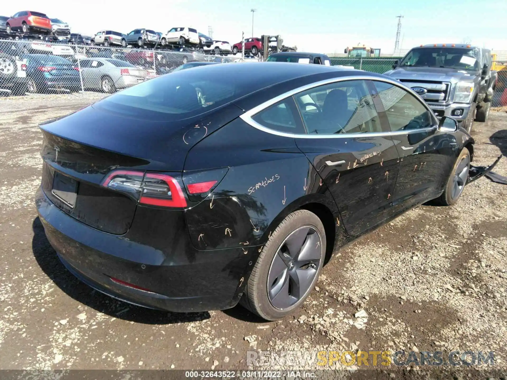 4 Фотография поврежденного автомобиля 5YJ3E1EA3KF304479 TESLA MODEL 3 2019