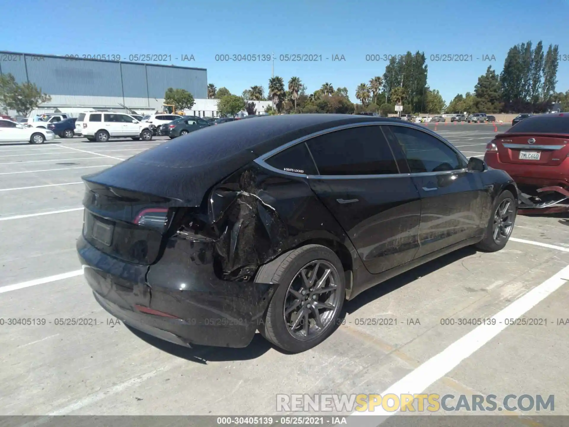 4 Photograph of a damaged car 5YJ3E1EA3KF305342 TESLA MODEL 3 2019