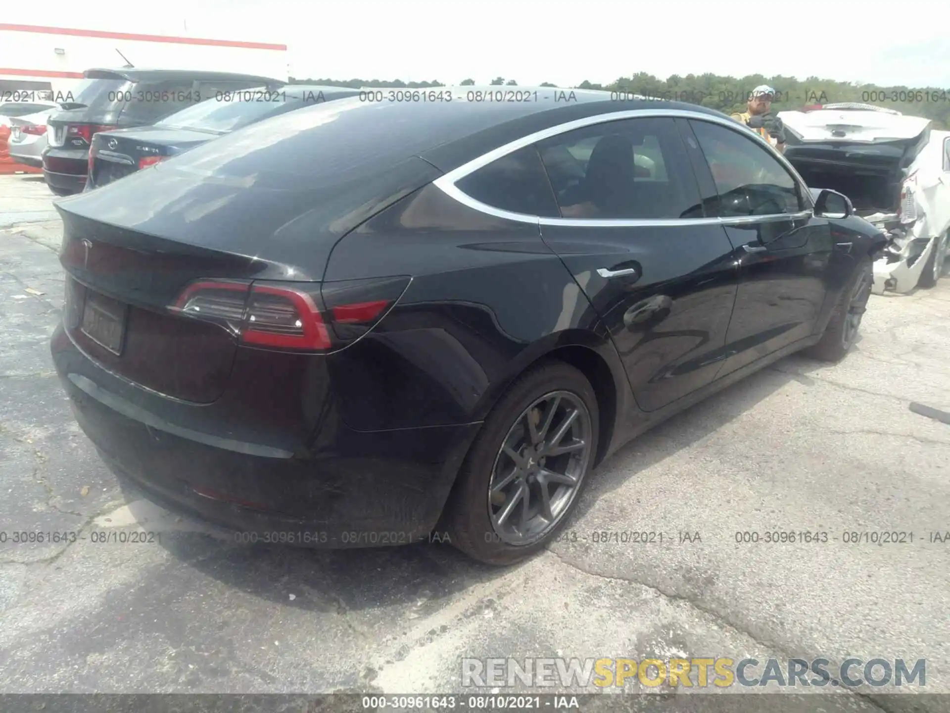 4 Фотография поврежденного автомобиля 5YJ3E1EA3KF305650 TESLA MODEL 3 2019