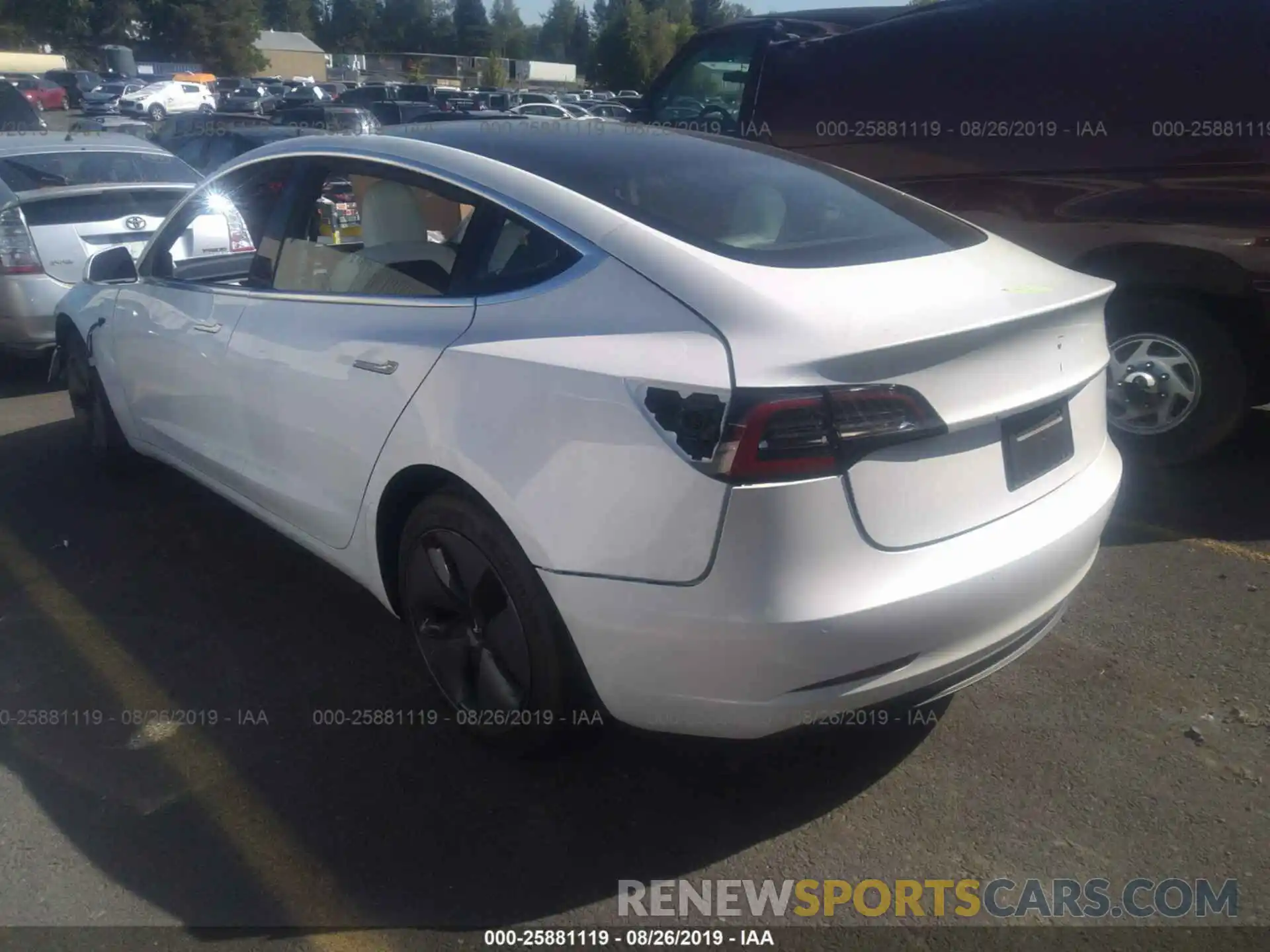 3 Photograph of a damaged car 5YJ3E1EA3KF312498 TESLA MODEL 3 2019