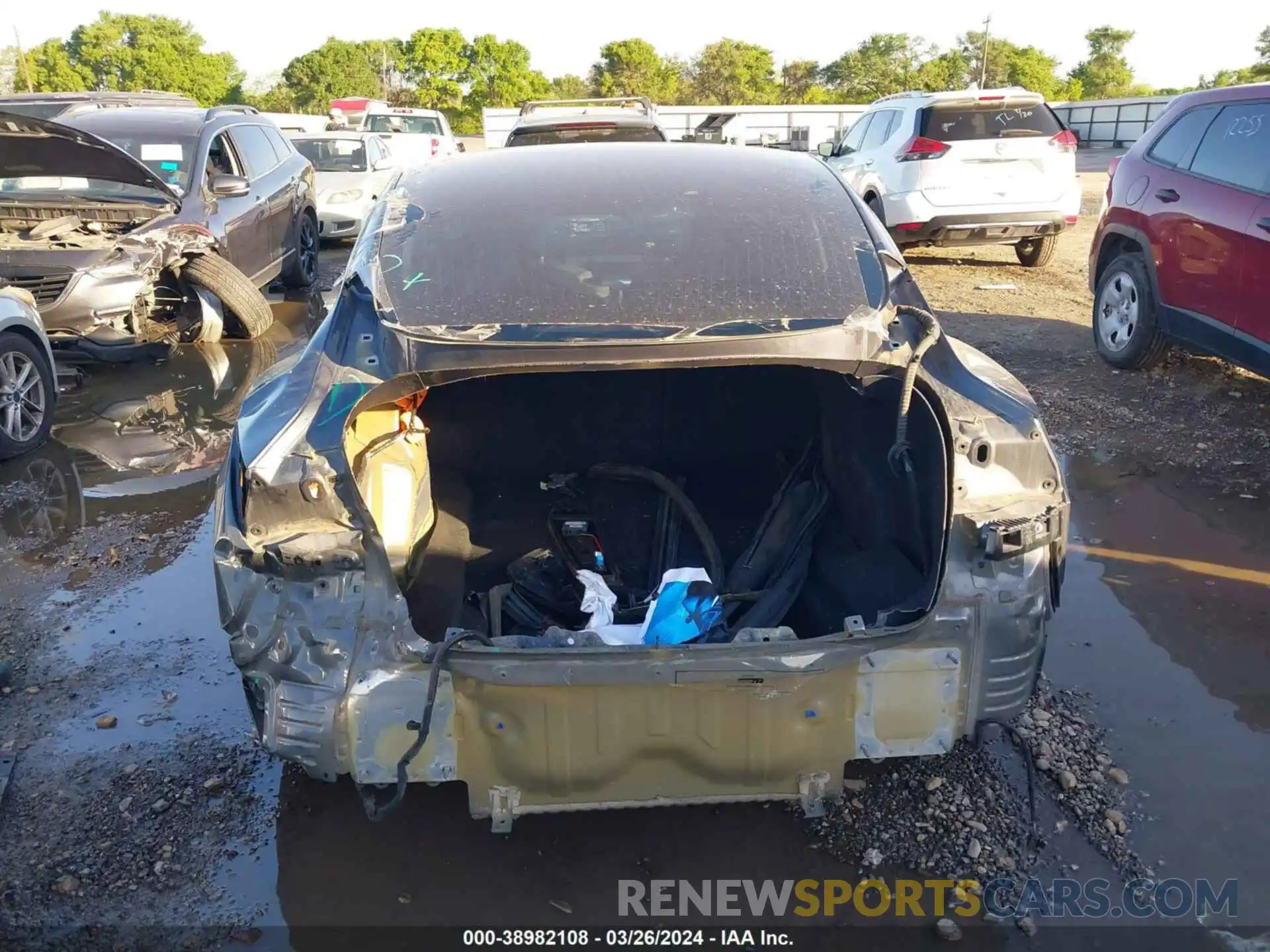 17 Photograph of a damaged car 5YJ3E1EA3KF313506 TESLA MODEL 3 2019