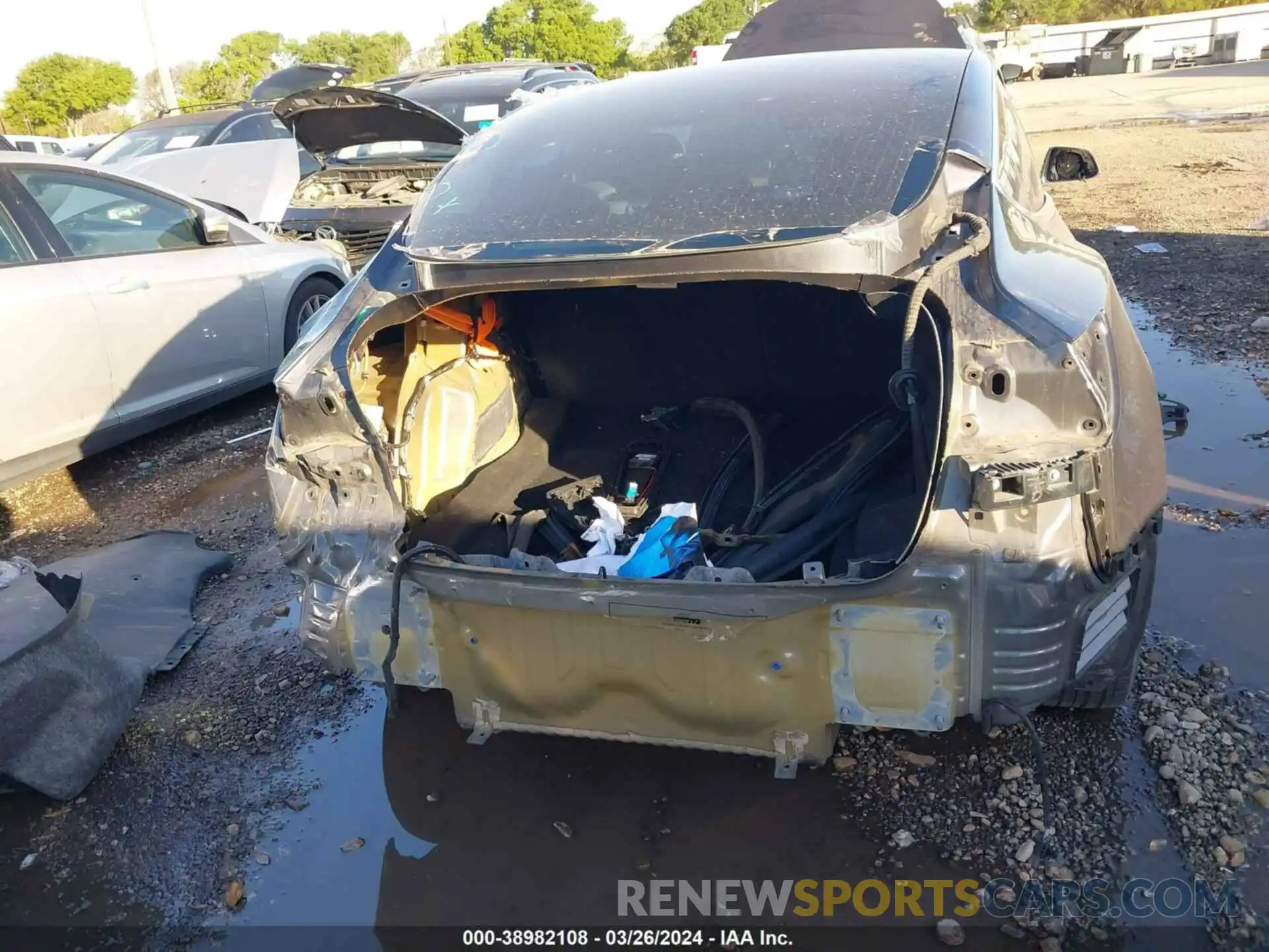 6 Photograph of a damaged car 5YJ3E1EA3KF313506 TESLA MODEL 3 2019