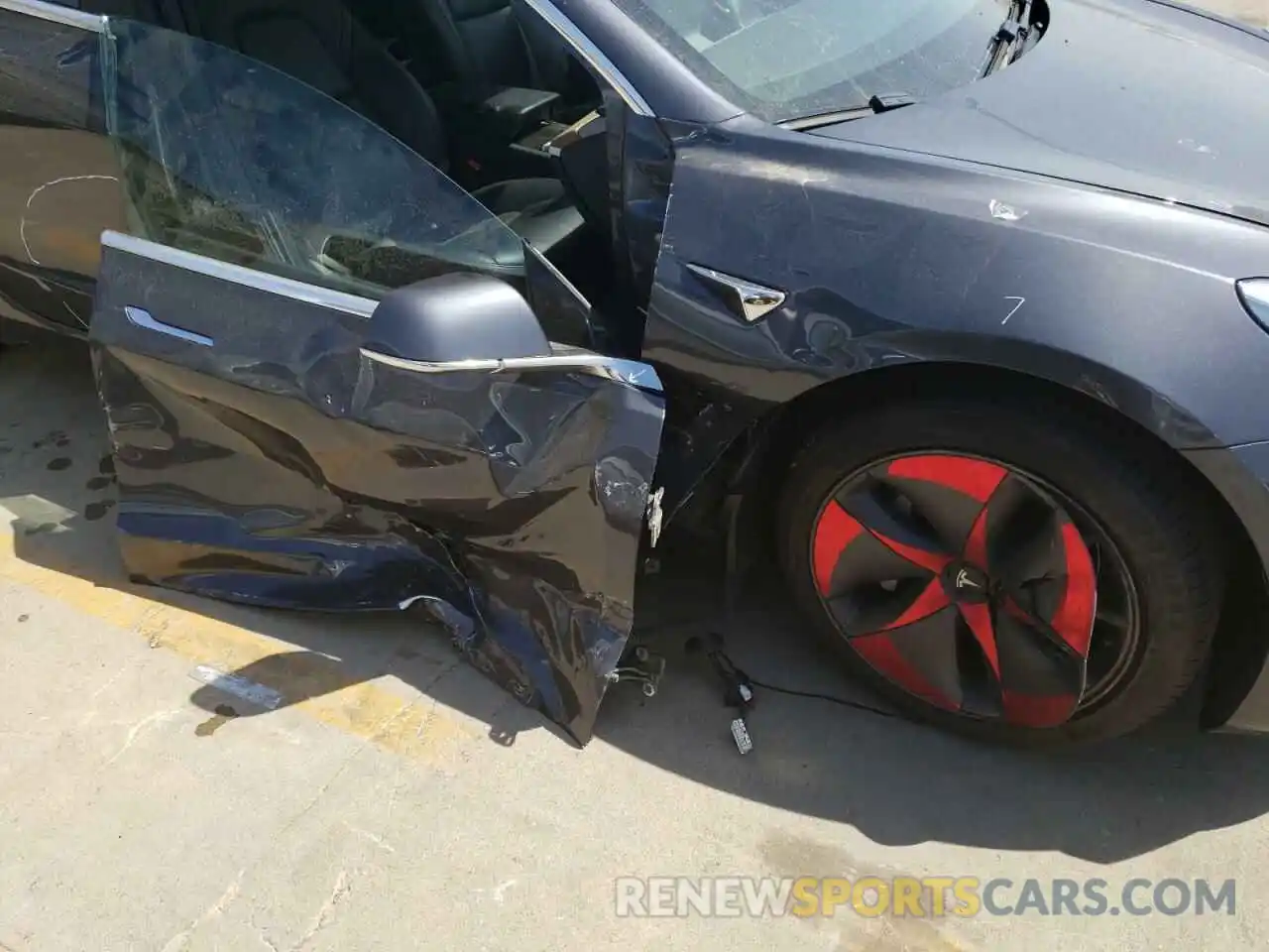 9 Photograph of a damaged car 5YJ3E1EA3KF324313 TESLA MODEL 3 2019