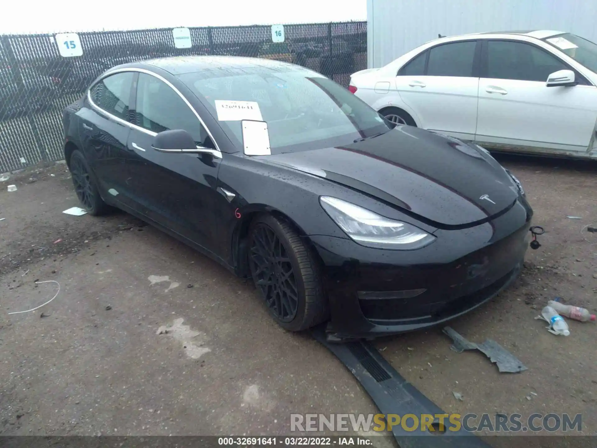 1 Фотография поврежденного автомобиля 5YJ3E1EA3KF324991 TESLA MODEL 3 2019