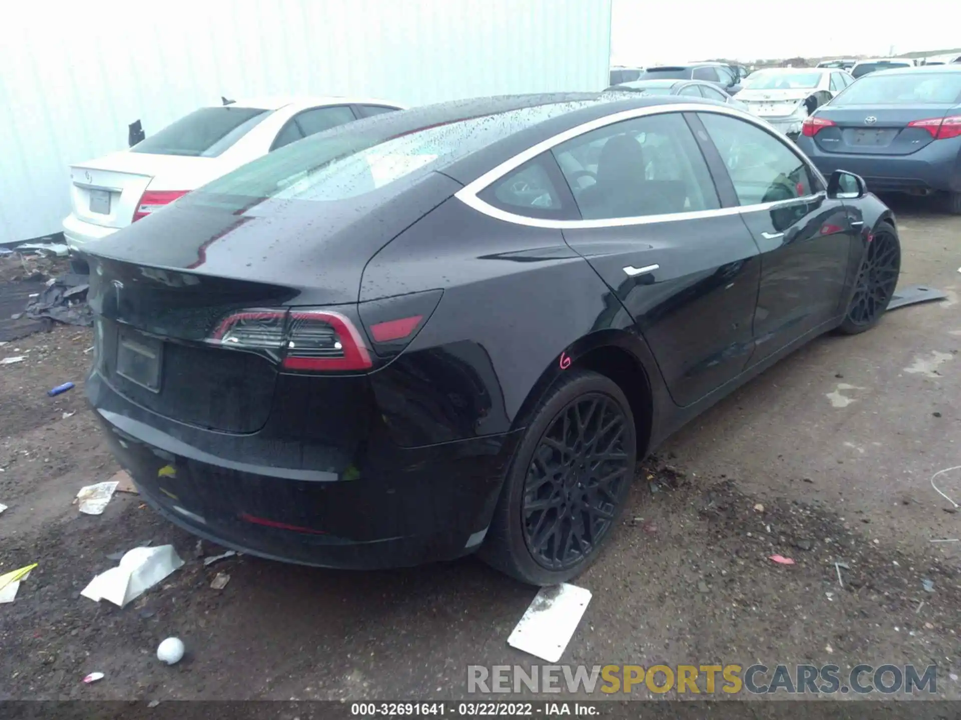 4 Фотография поврежденного автомобиля 5YJ3E1EA3KF324991 TESLA MODEL 3 2019