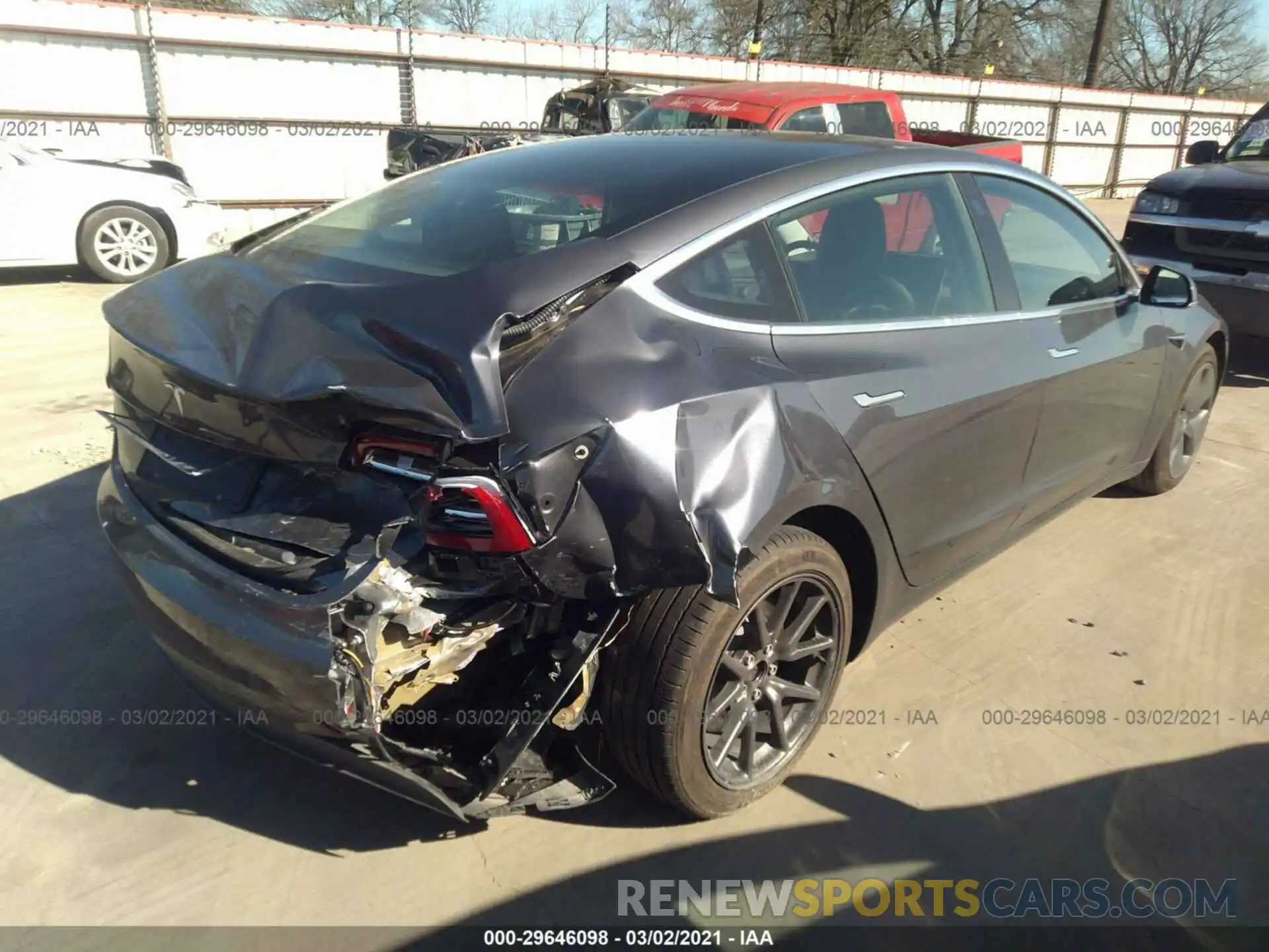 4 Photograph of a damaged car 5YJ3E1EA3KF338180 TESLA MODEL 3 2019