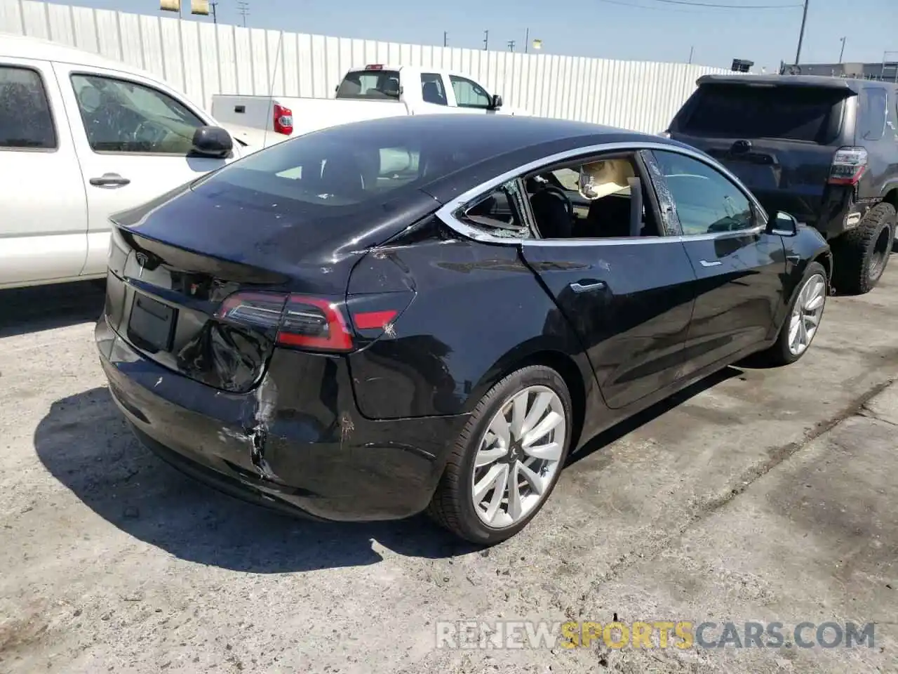 4 Фотография поврежденного автомобиля 5YJ3E1EA3KF357442 TESLA MODEL 3 2019