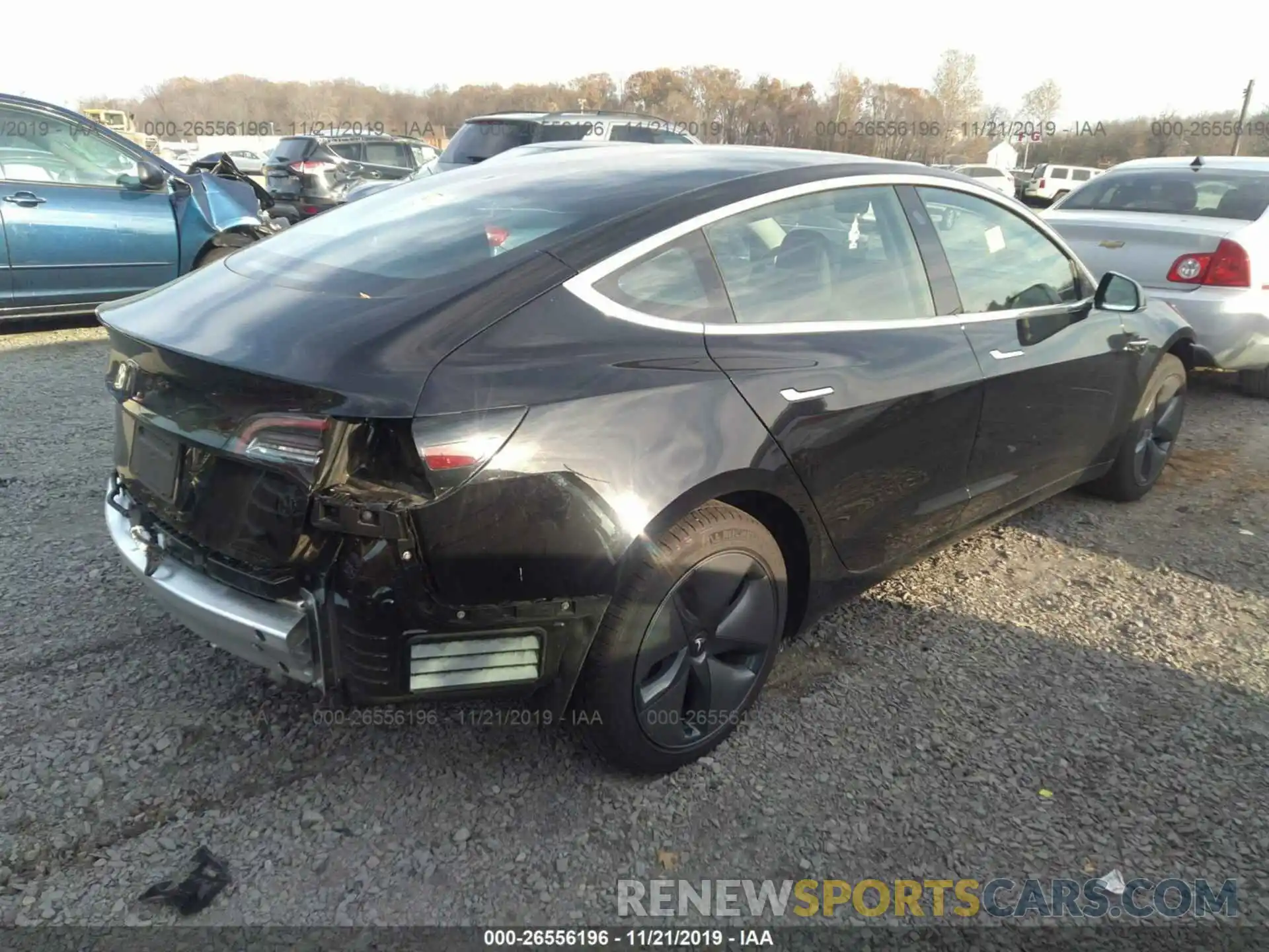 4 Фотография поврежденного автомобиля 5YJ3E1EA3KF395561 TESLA MODEL 3 2019