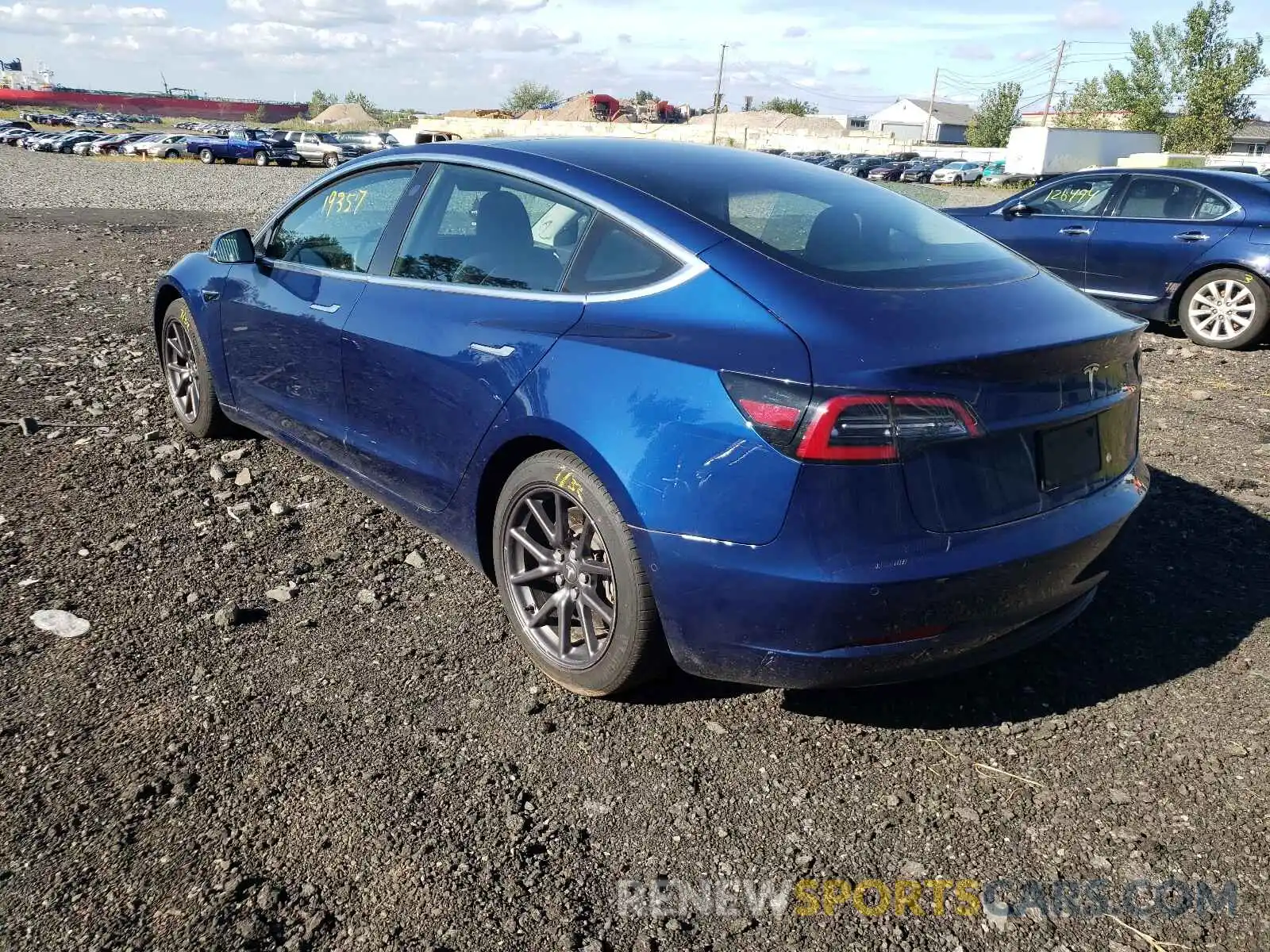 3 Photograph of a damaged car 5YJ3E1EA3KF396886 TESLA MODEL 3 2019