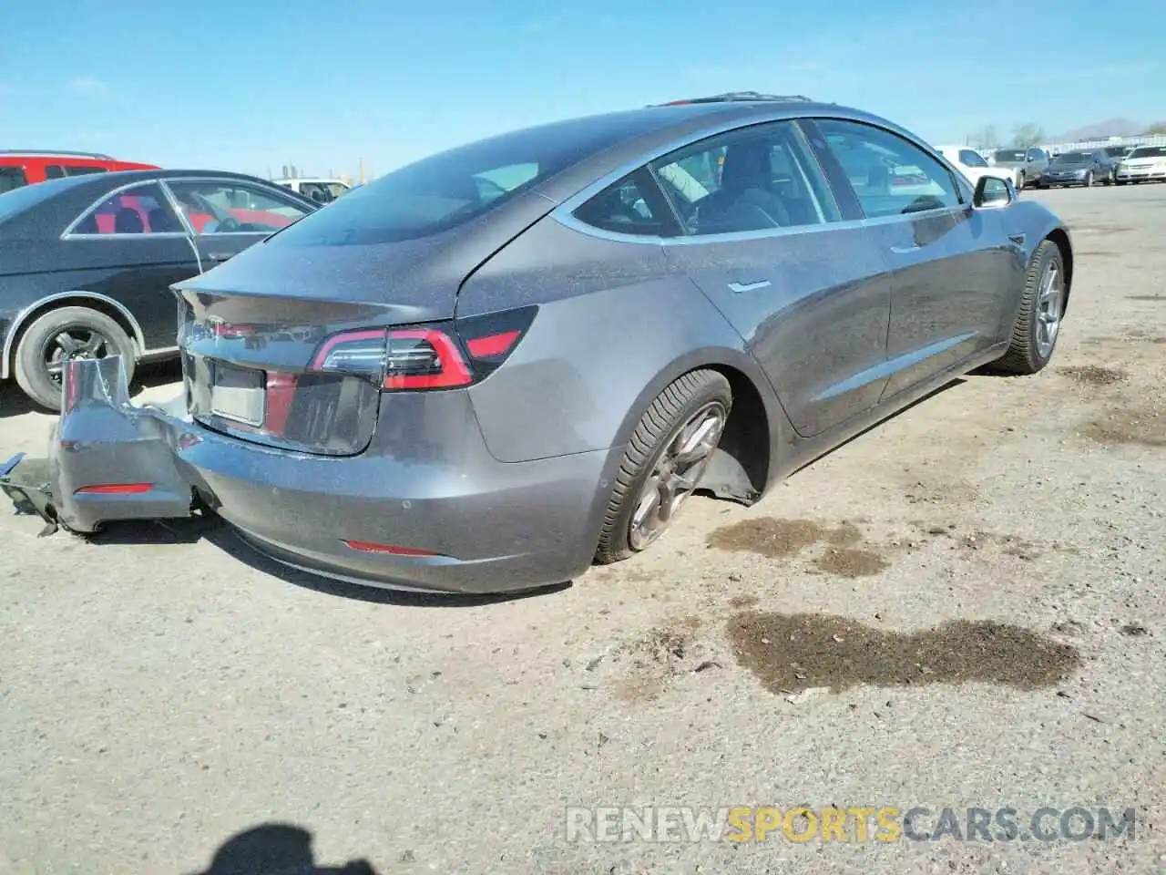 4 Photograph of a damaged car 5YJ3E1EA3KF410964 TESLA MODEL 3 2019