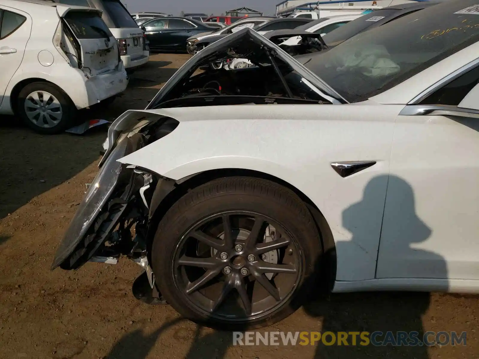 9 Photograph of a damaged car 5YJ3E1EA3KF415954 TESLA MODEL 3 2019