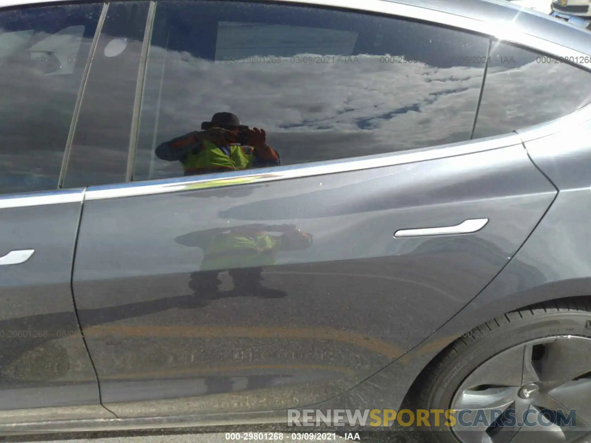 8 Photograph of a damaged car 5YJ3E1EA3KF421155 TESLA MODEL 3 2019