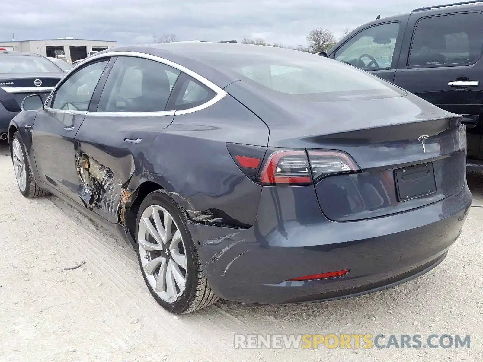 3 Photograph of a damaged car 5YJ3E1EA3KF425433 TESLA MODEL 3 2019