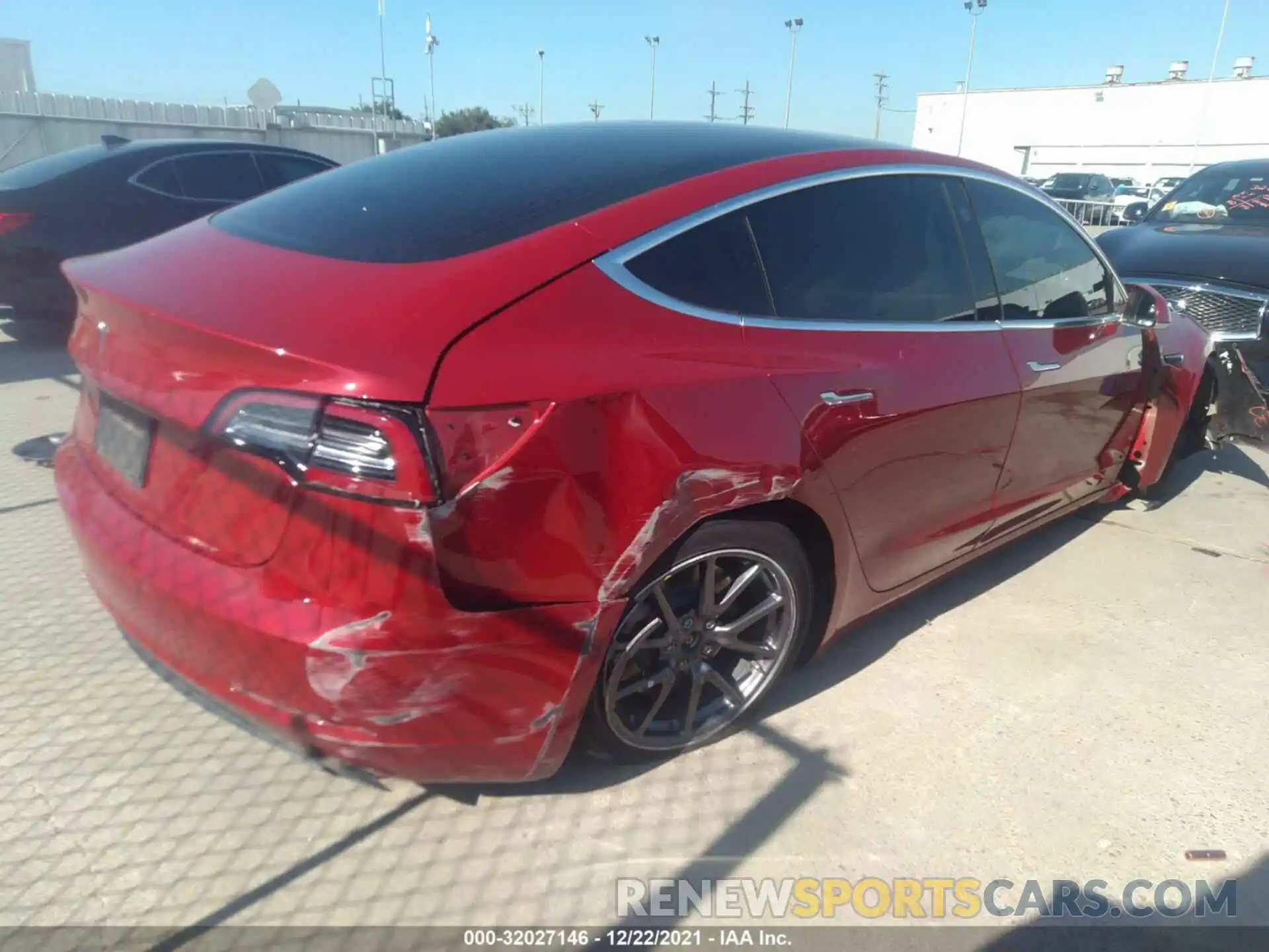 4 Photograph of a damaged car 5YJ3E1EA3KF428199 TESLA MODEL 3 2019