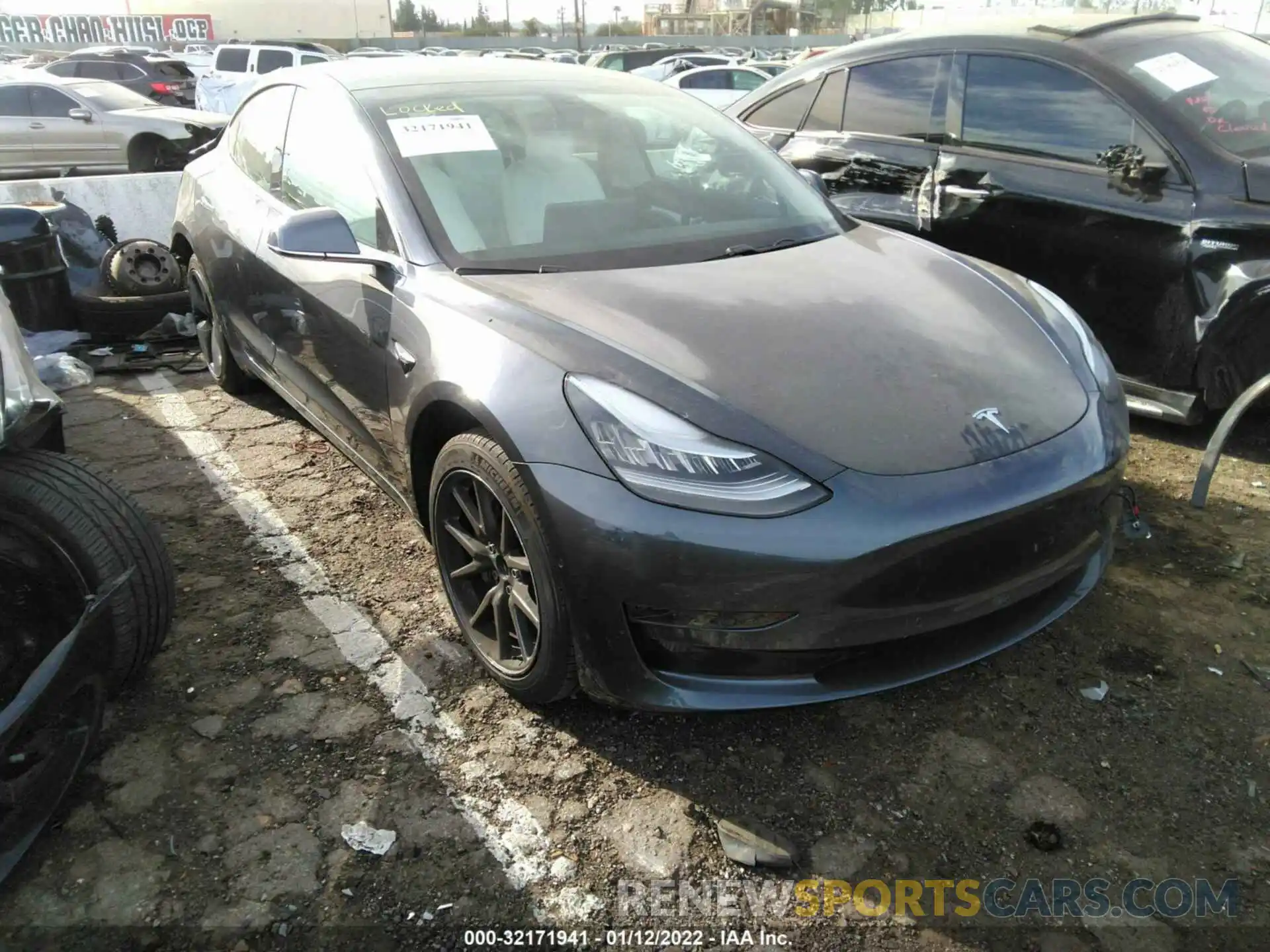 1 Photograph of a damaged car 5YJ3E1EA3KF431572 TESLA MODEL 3 2019