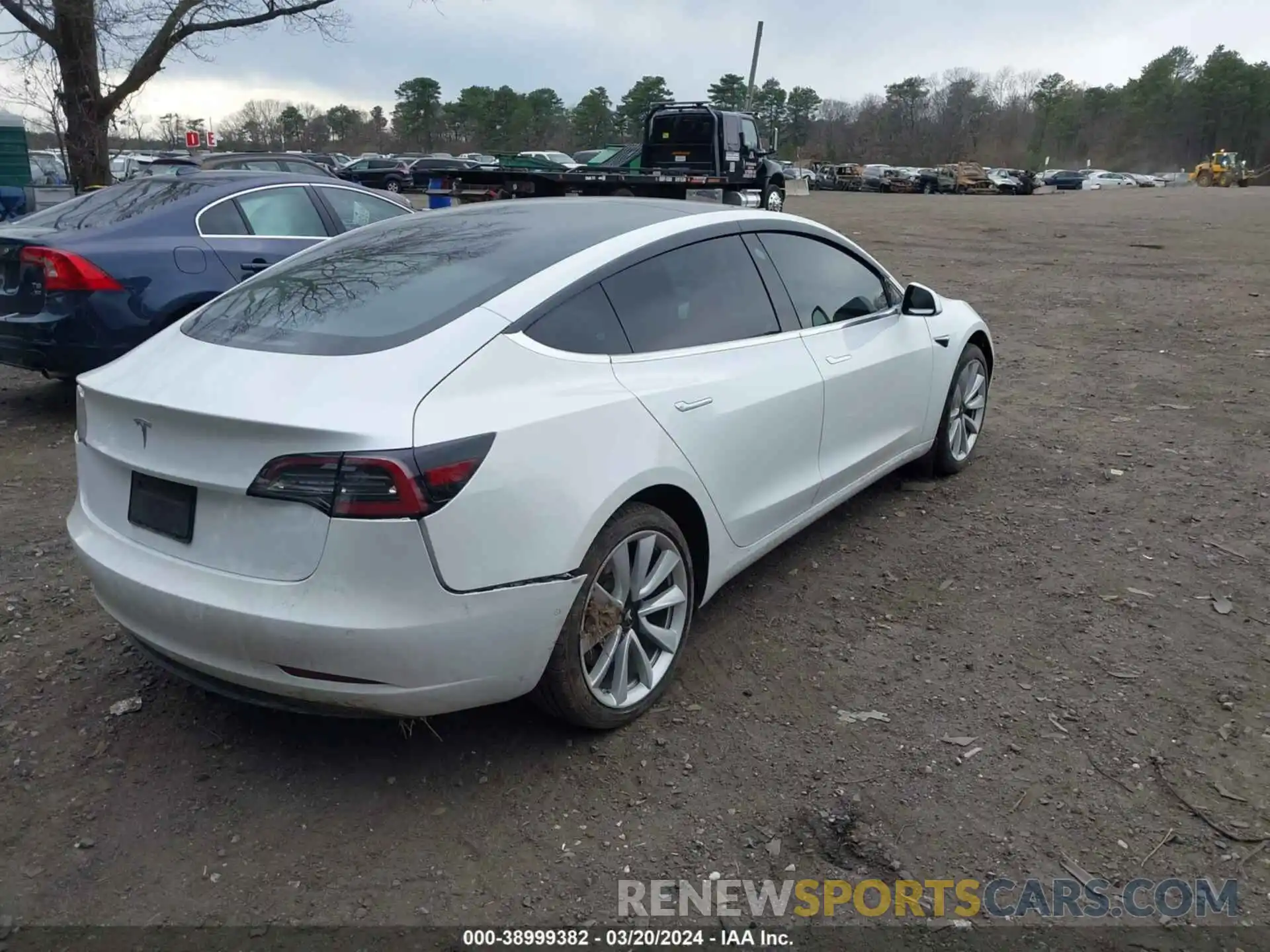 4 Photograph of a damaged car 5YJ3E1EA3KF436464 TESLA MODEL 3 2019