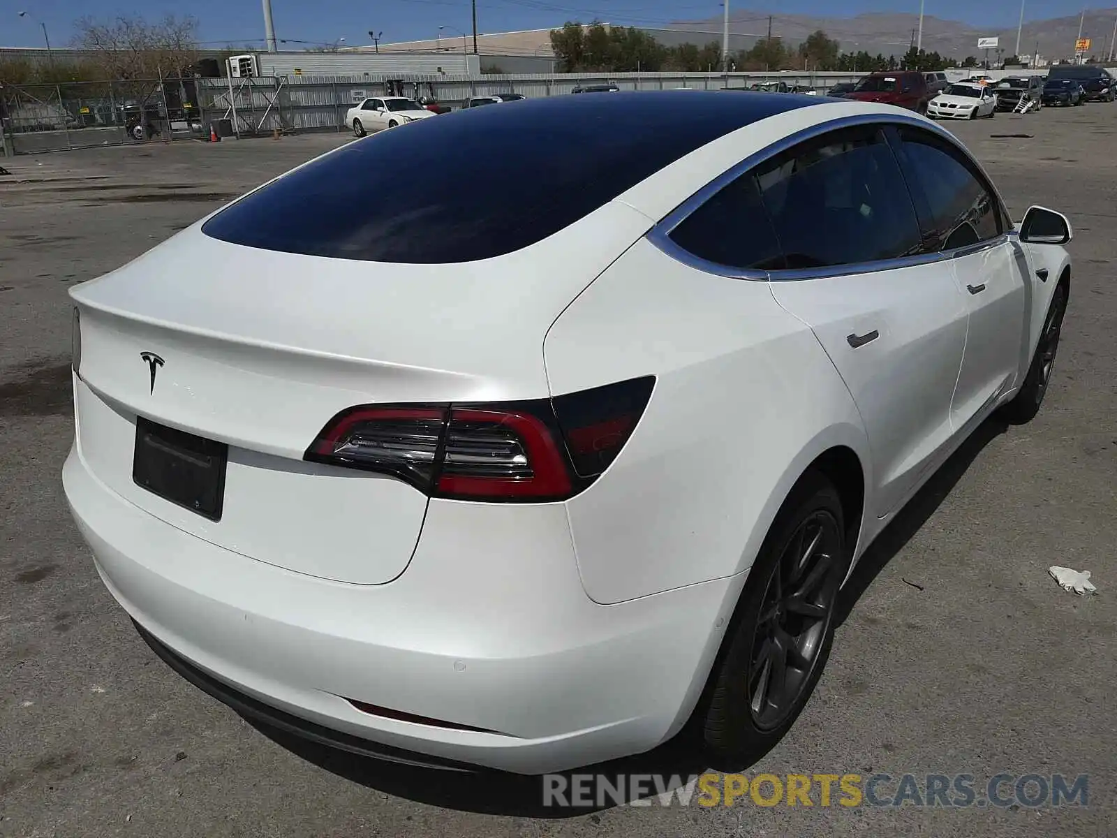 4 Photograph of a damaged car 5YJ3E1EA3KF466872 TESLA MODEL 3 2019