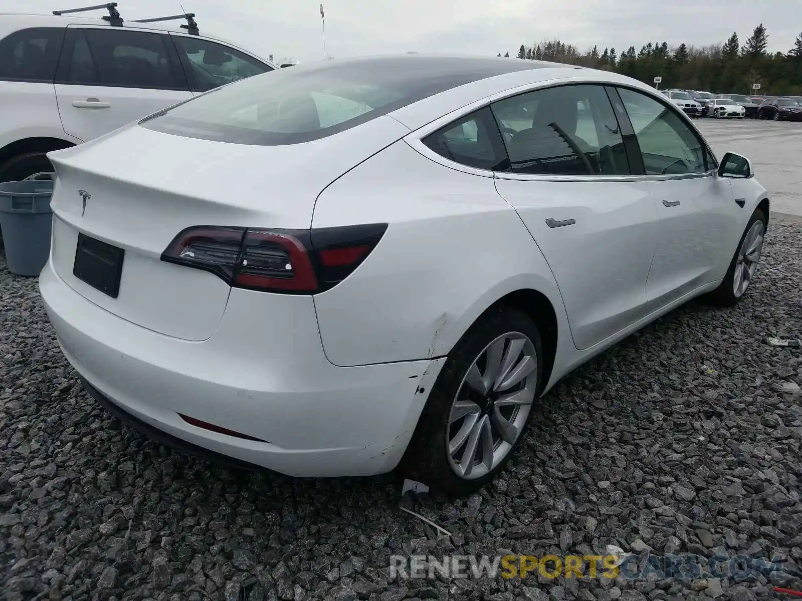 4 Фотография поврежденного автомобиля 5YJ3E1EA3KF474146 TESLA MODEL 3 2019