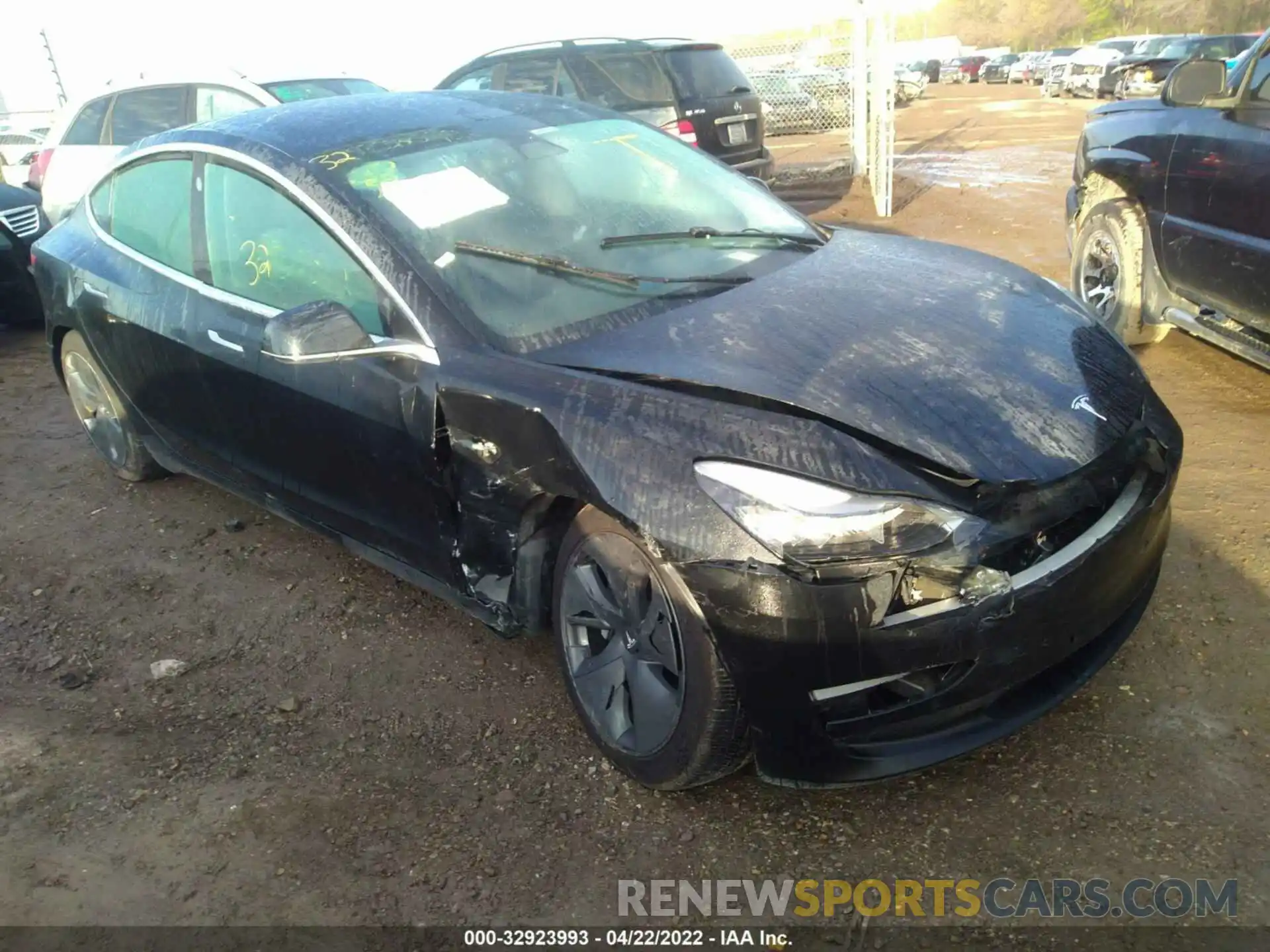 1 Photograph of a damaged car 5YJ3E1EA3KF483638 TESLA MODEL 3 2019