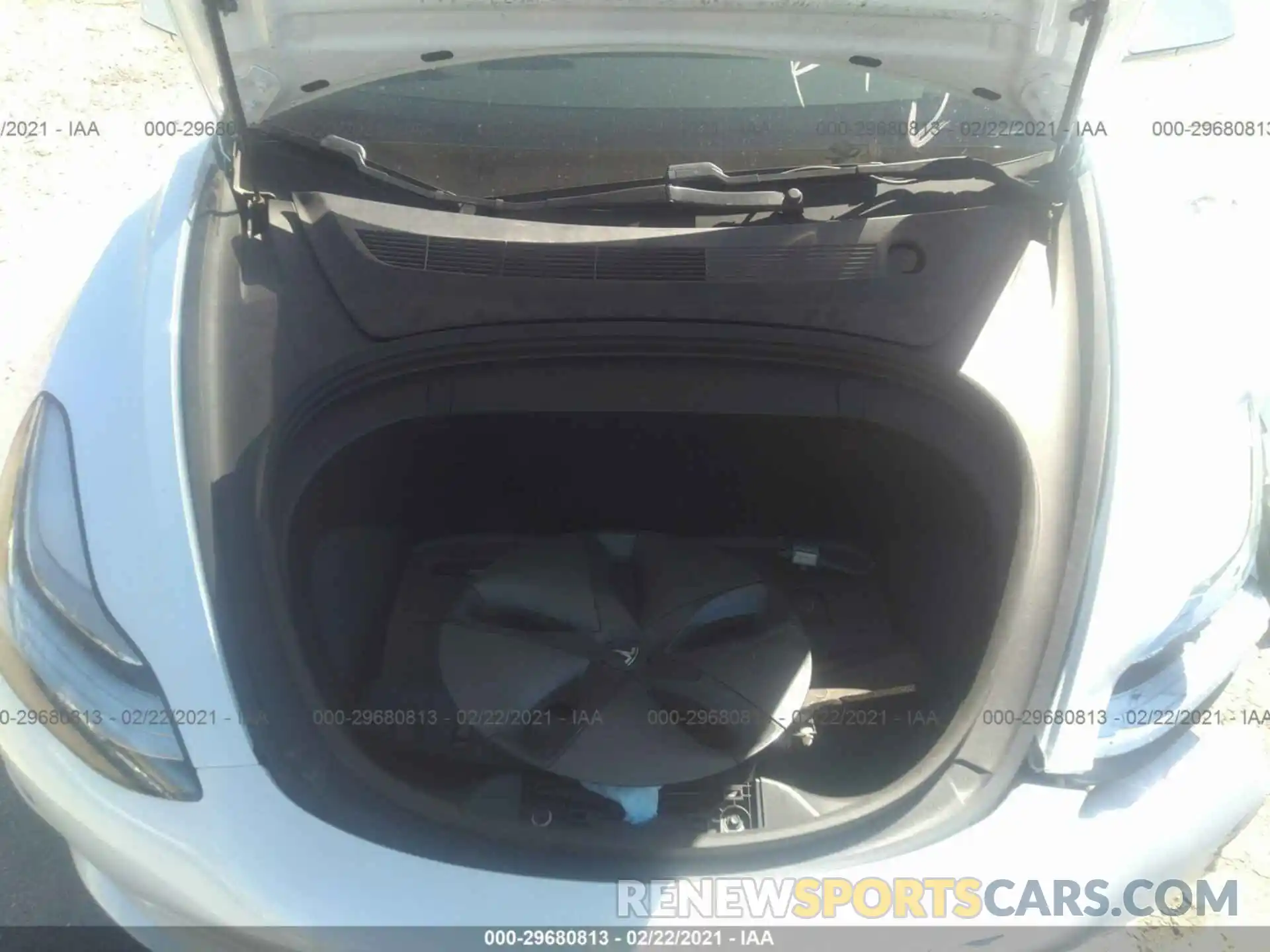 10 Photograph of a damaged car 5YJ3E1EA3KF485213 TESLA MODEL 3 2019