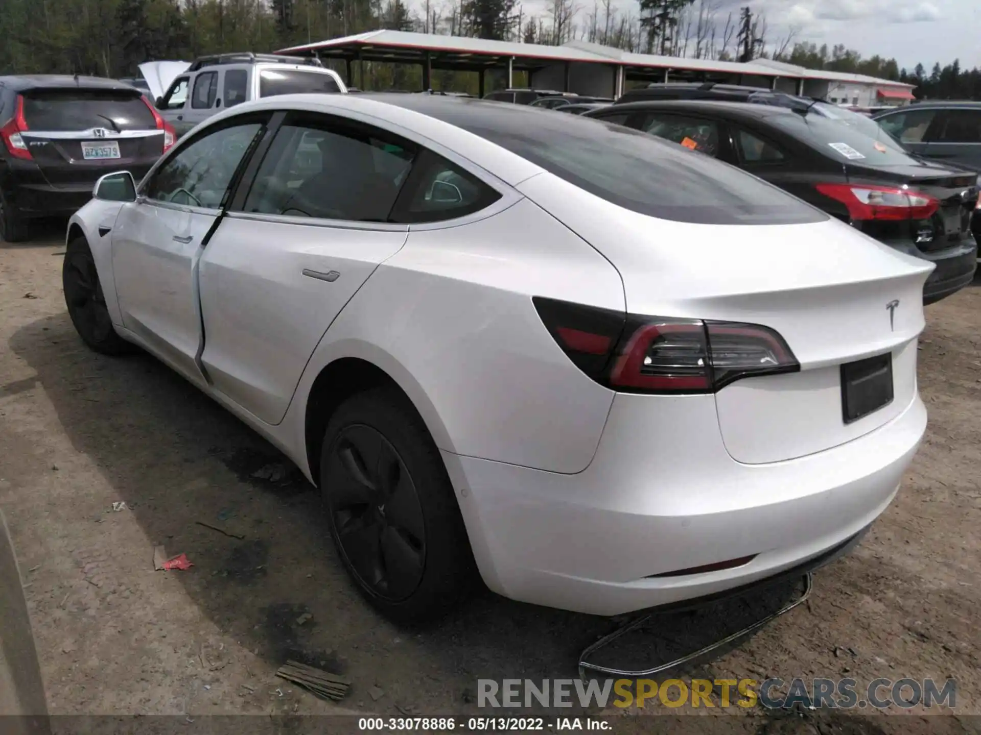 3 Photograph of a damaged car 5YJ3E1EA3KF485843 TESLA MODEL 3 2019