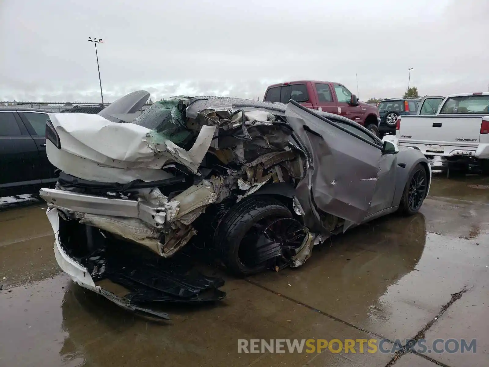 4 Photograph of a damaged car 5YJ3E1EA3KF509347 TESLA MODEL 3 2019