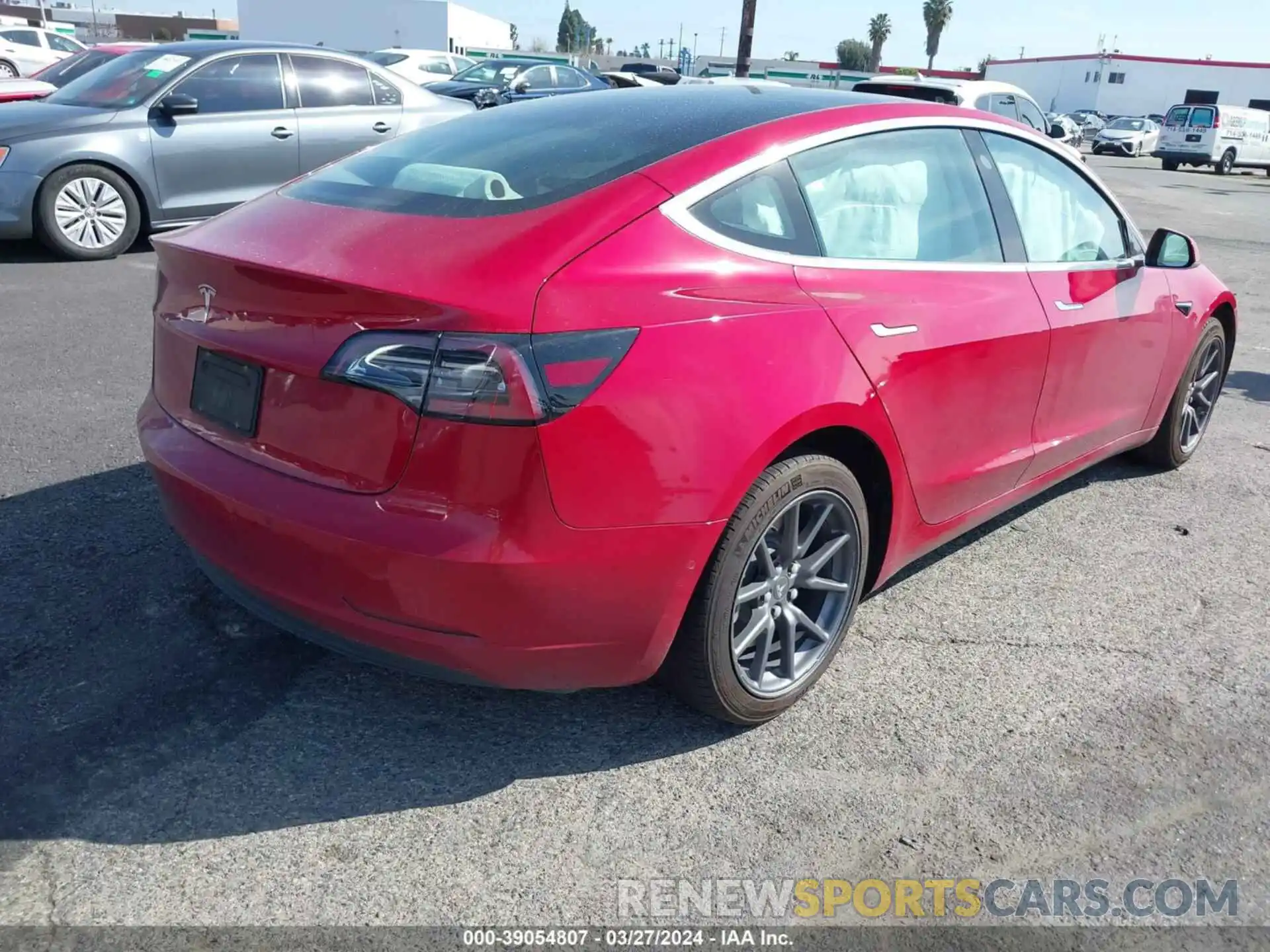 4 Photograph of a damaged car 5YJ3E1EA4KF190749 TESLA MODEL 3 2019