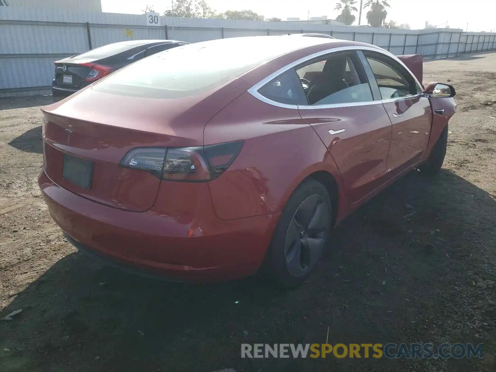 4 Фотография поврежденного автомобиля 5YJ3E1EA4KF193697 TESLA MODEL 3 2019