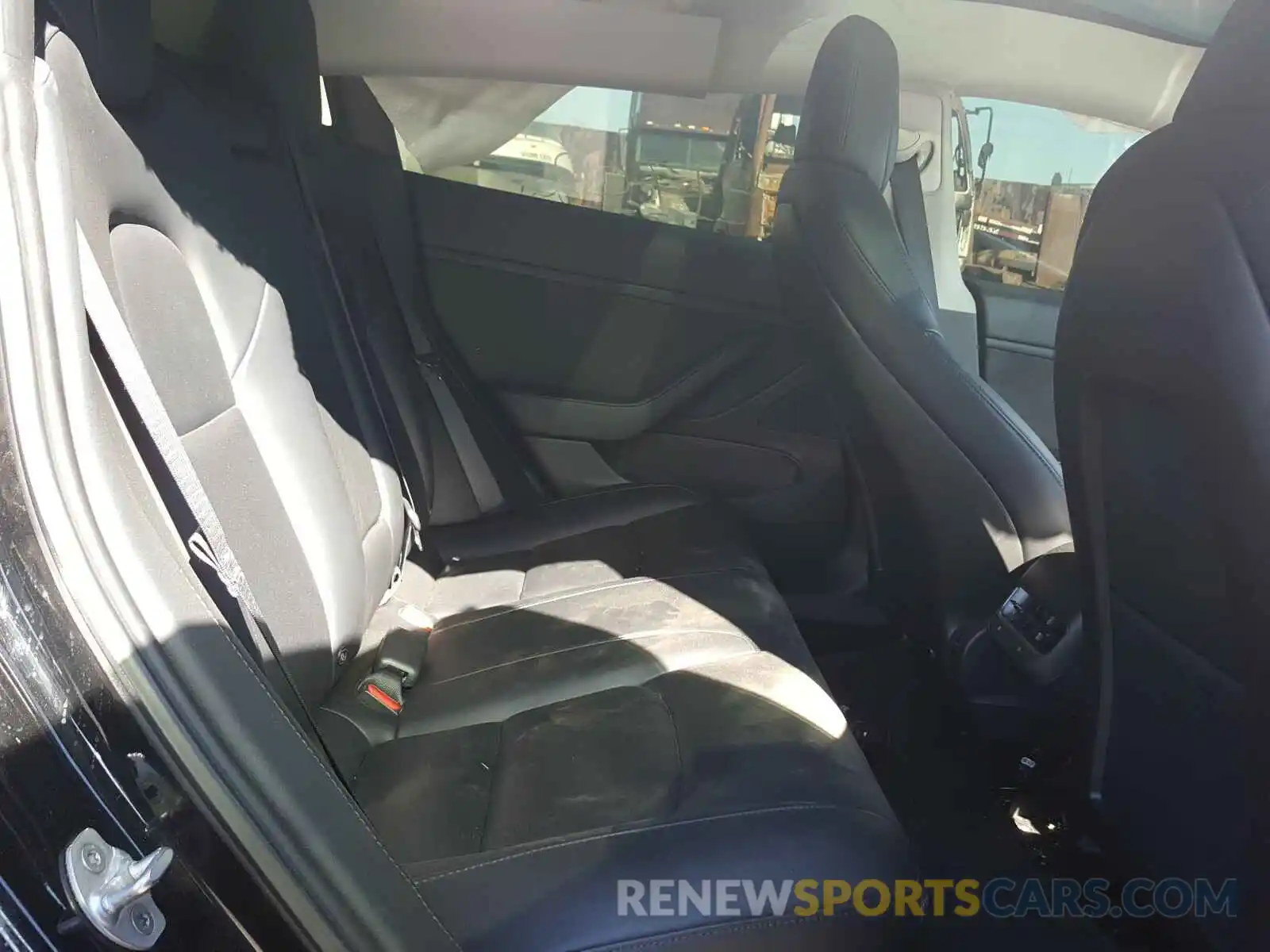 6 Photograph of a damaged car 5YJ3E1EA4KF297350 TESLA MODEL 3 2019