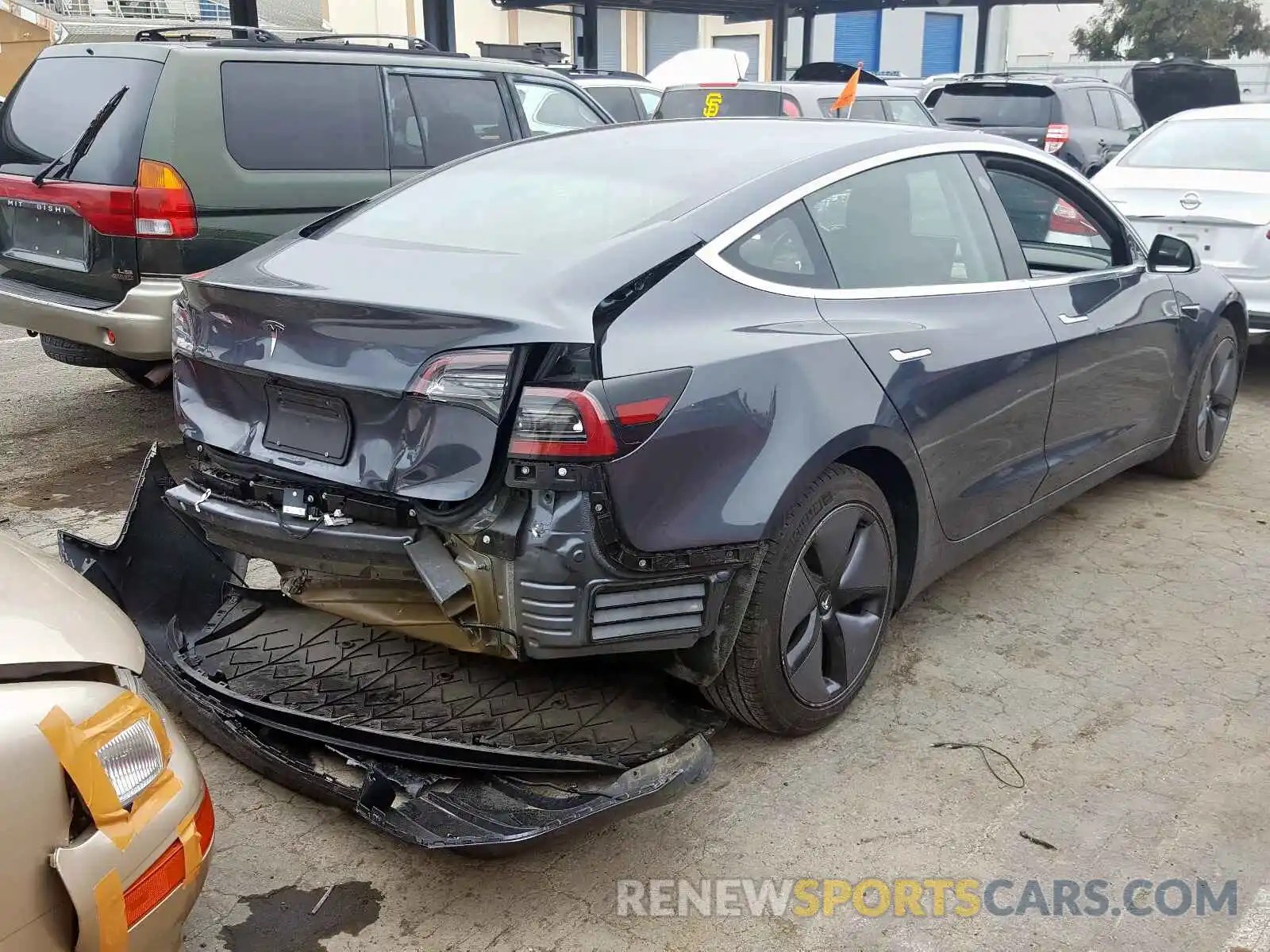 4 Photograph of a damaged car 5YJ3E1EA4KF298305 TESLA MODEL 3 2019